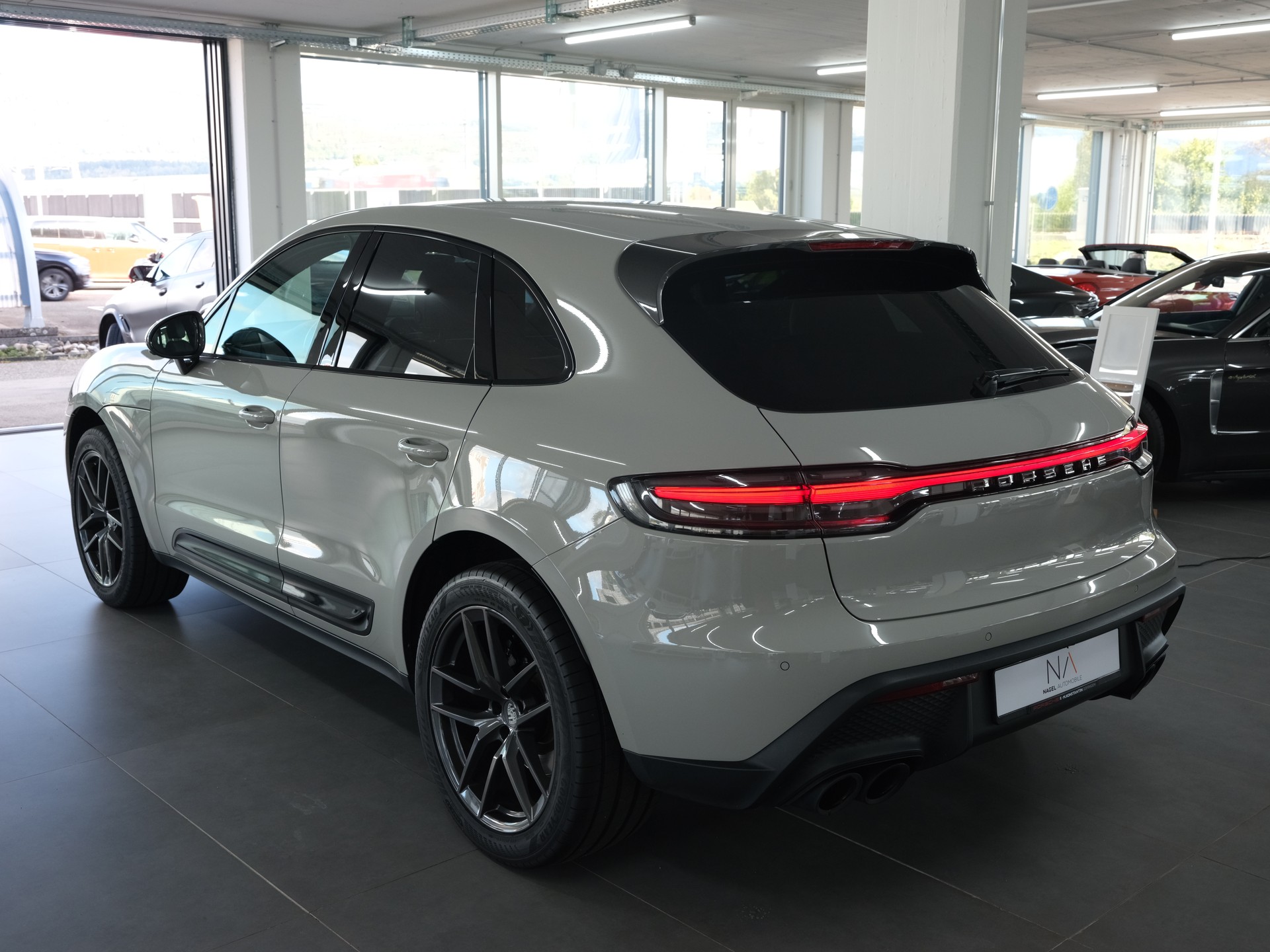 PORSCHE Macan PDK *Porsche Aproved* *Sportabgassanlage* *Sport Chrono*-image-14