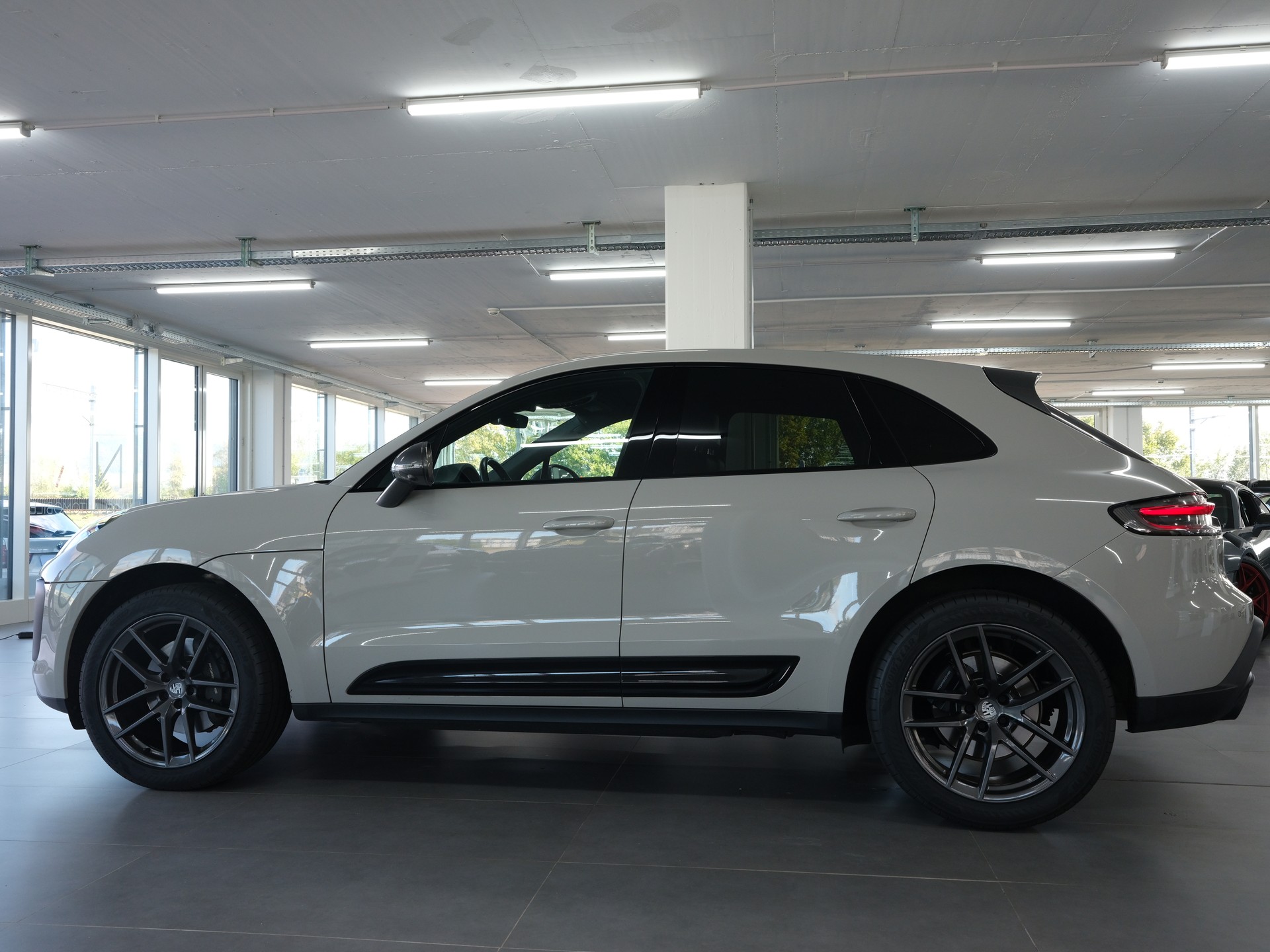 PORSCHE Macan PDK *Porsche Aproved* *Sportabgassanlage* *Sport Chrono*-image-7