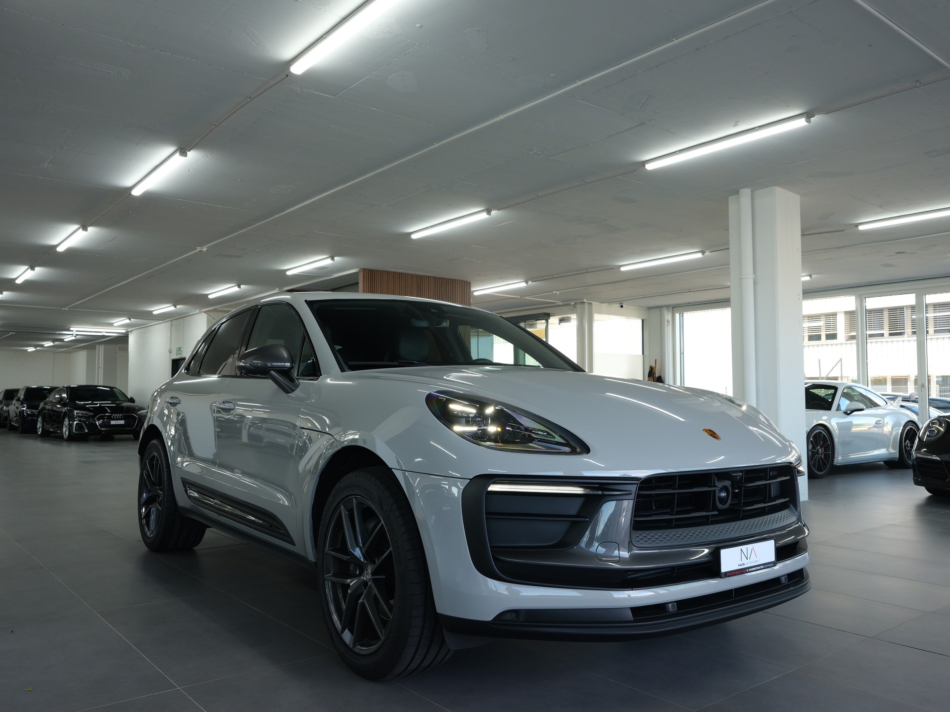 PORSCHE Macan PDK *Porsche Aproved* *Sportabgassanlage* *Sport Chrono*-showroom-element-1