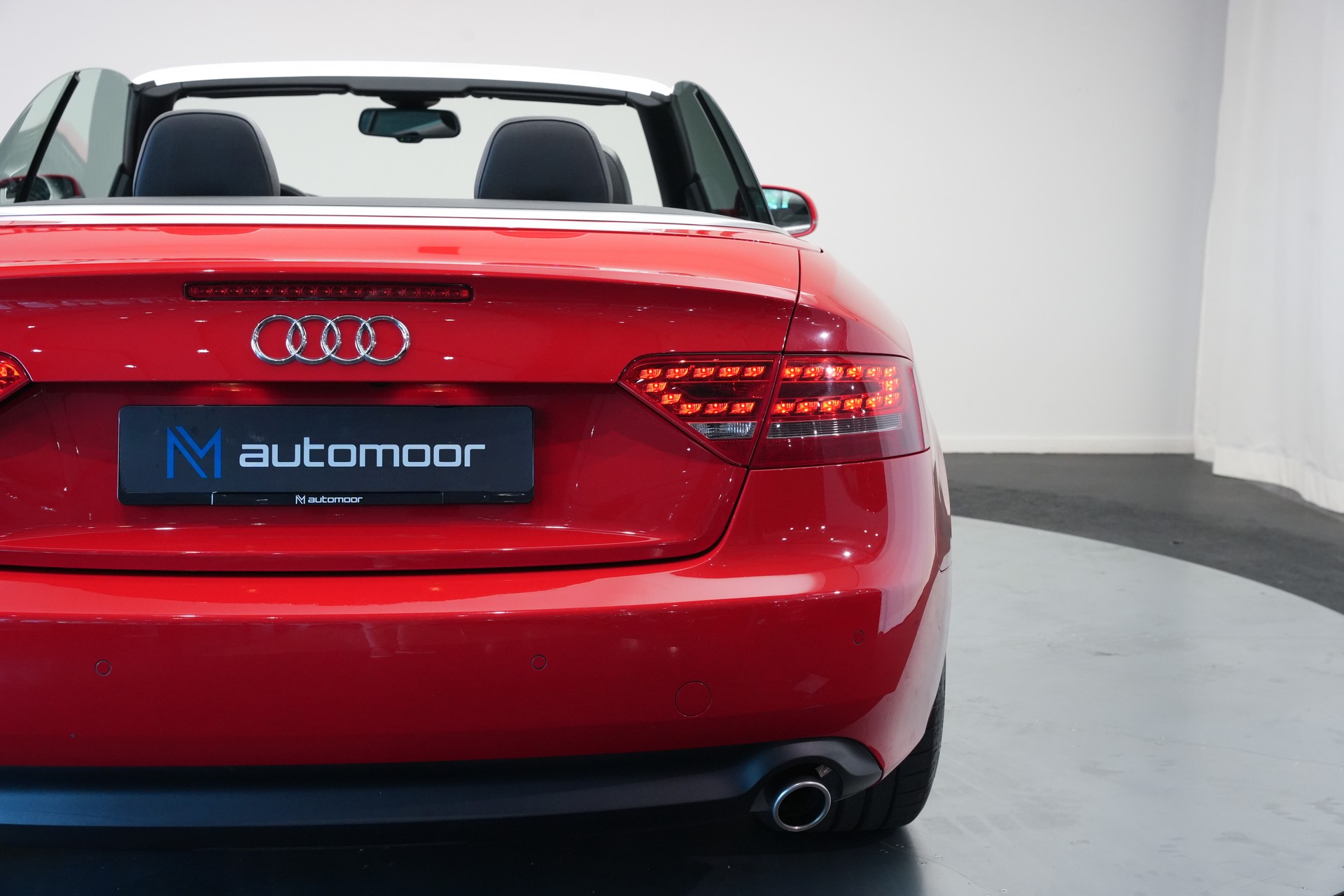 AUDI A5 Cabriolet 3.0 TDI quattro S-tronic-image-39
