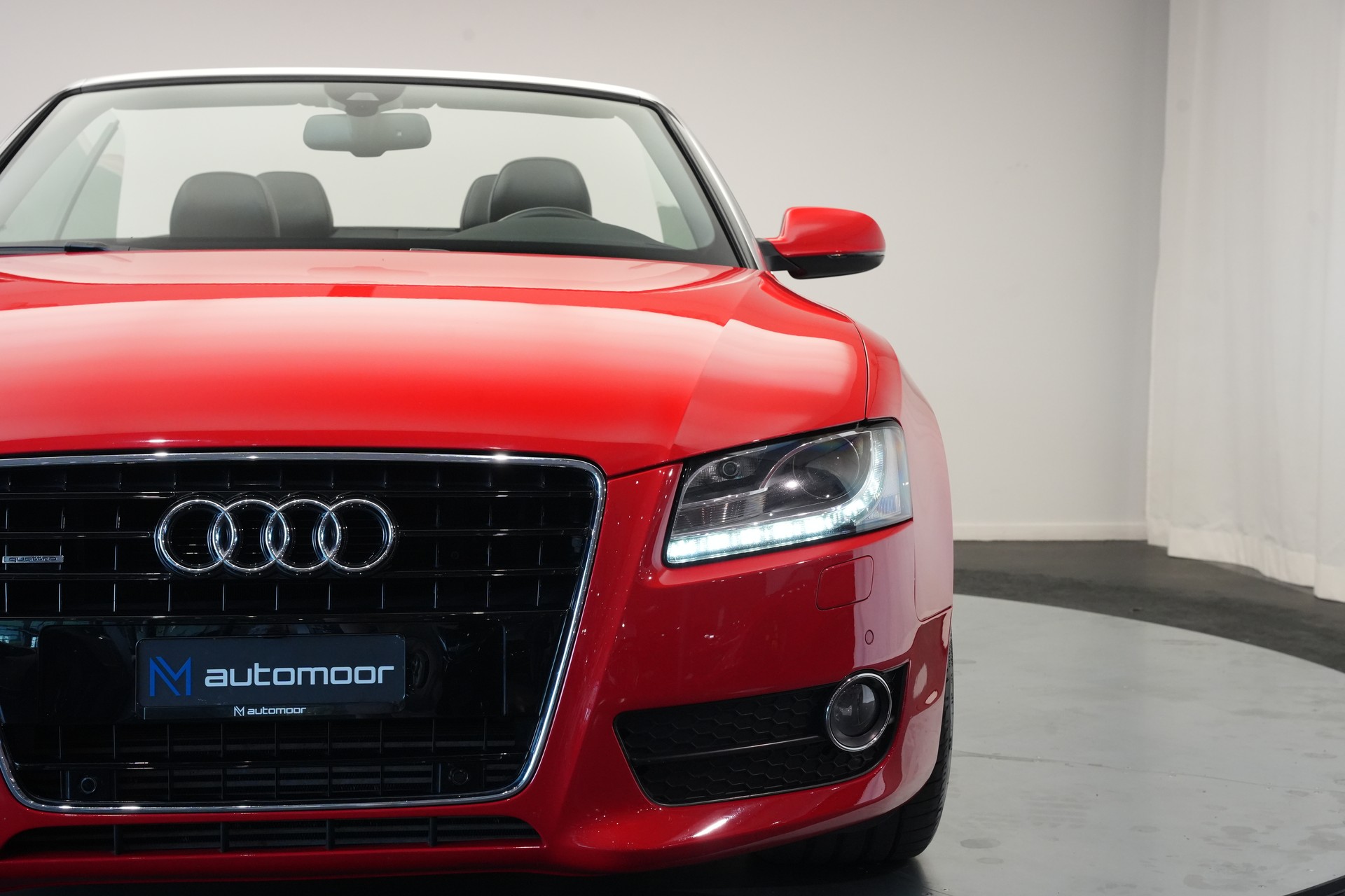 AUDI A5 Cabriolet 3.0 TDI quattro S-tronic-image-45