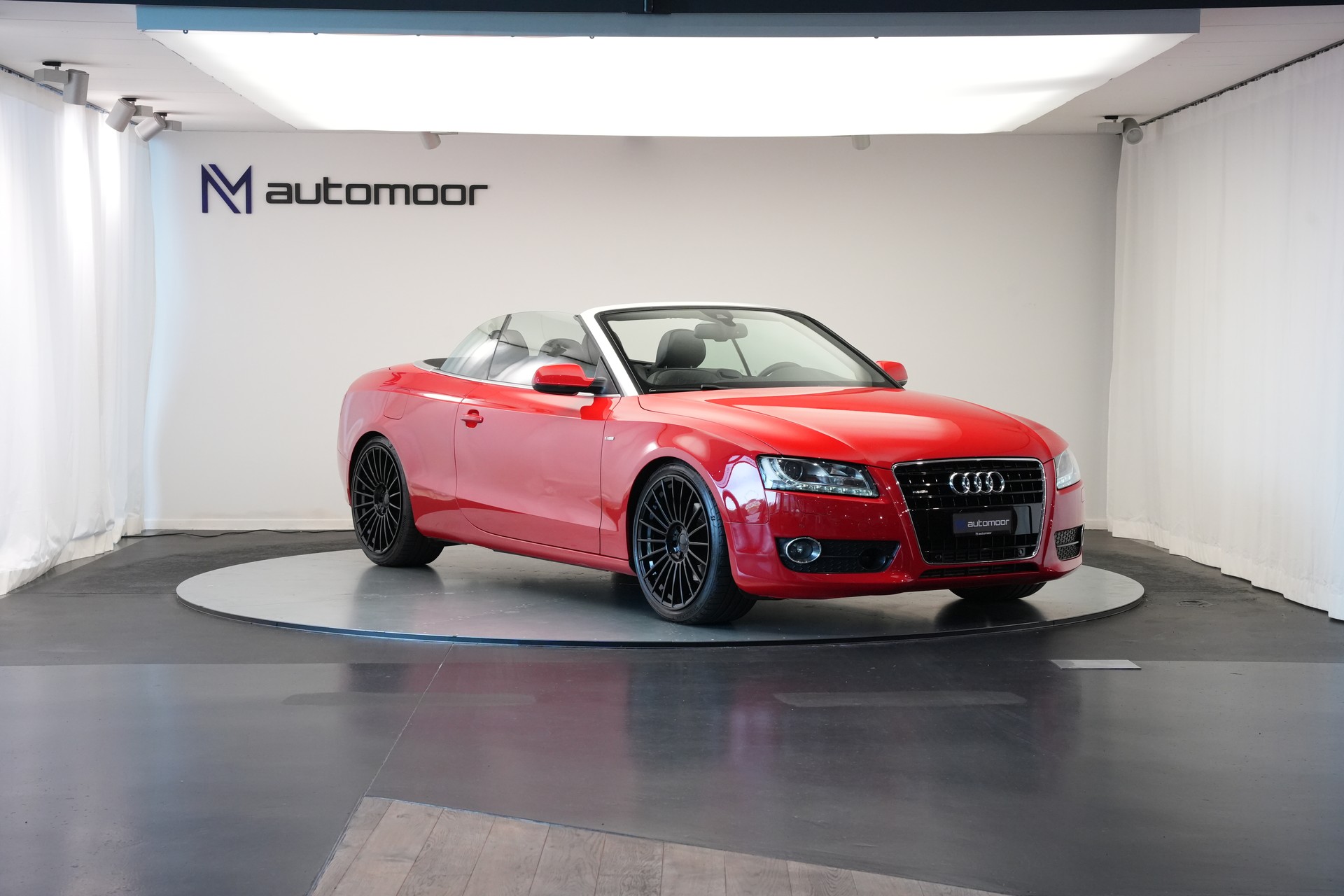 AUDI A5 Cabriolet 3.0 TDI quattro S-tronic-showroom-element-2