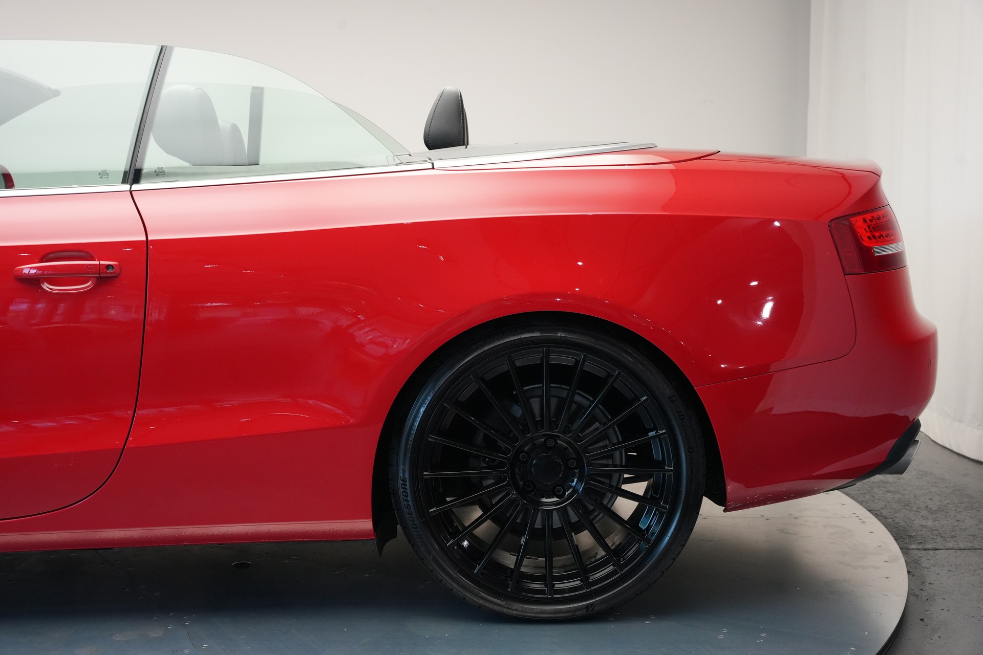 AUDI A5 Cabriolet 3.0 TDI quattro S-tronic-image-43