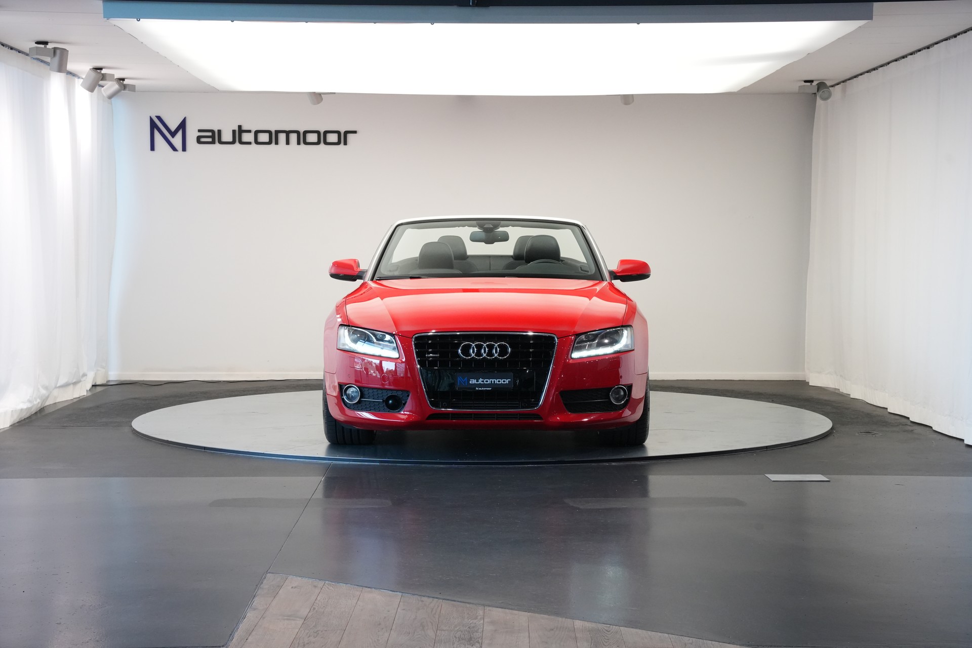 AUDI A5 Cabriolet 3.0 TDI quattro S-tronic-showroom-element-1