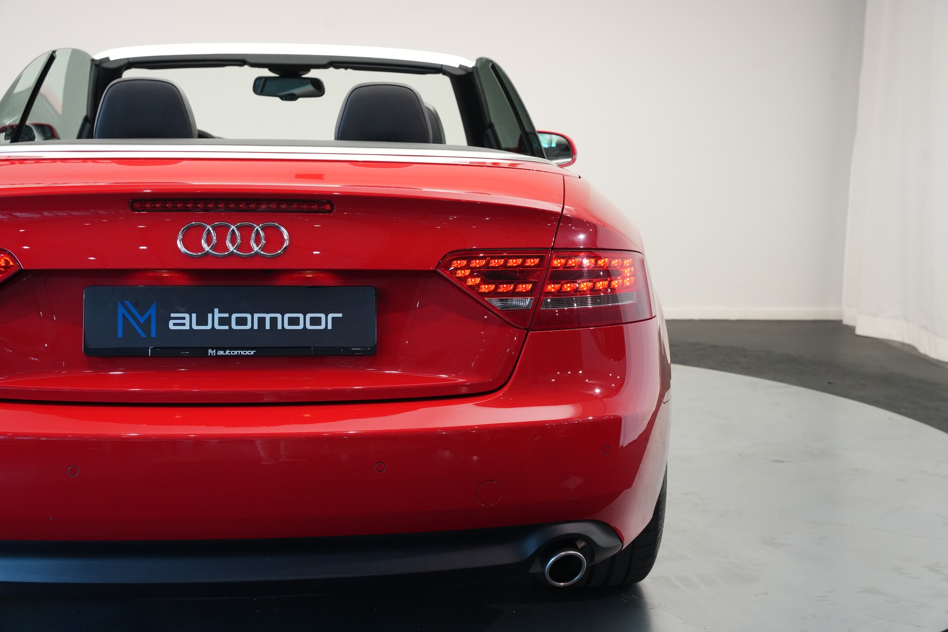 AUDI A5 Cabriolet 3.0 TDI quattro S-tronic-image-39