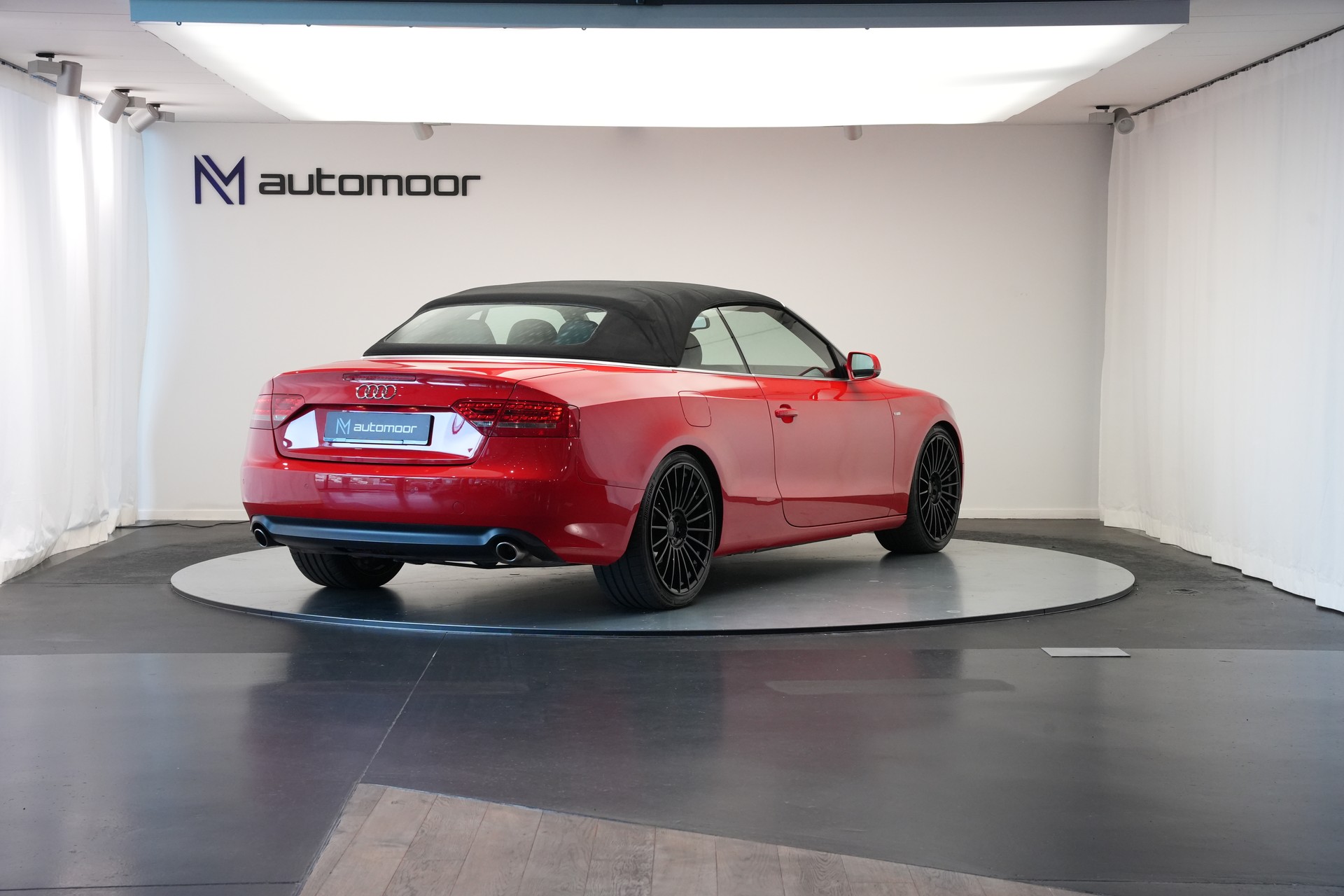 AUDI A5 Cabriolet 3.0 TDI quattro S-tronic-image-11