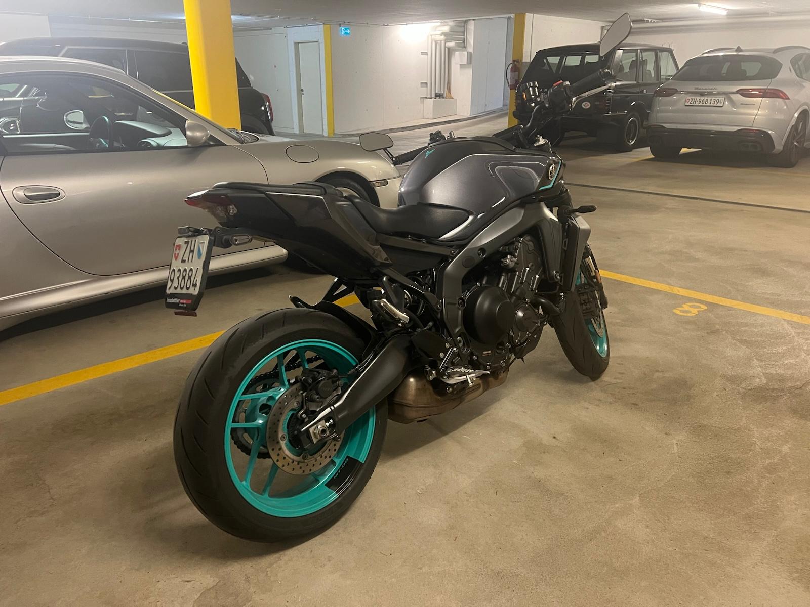 YAMAHA MT-09-image-3