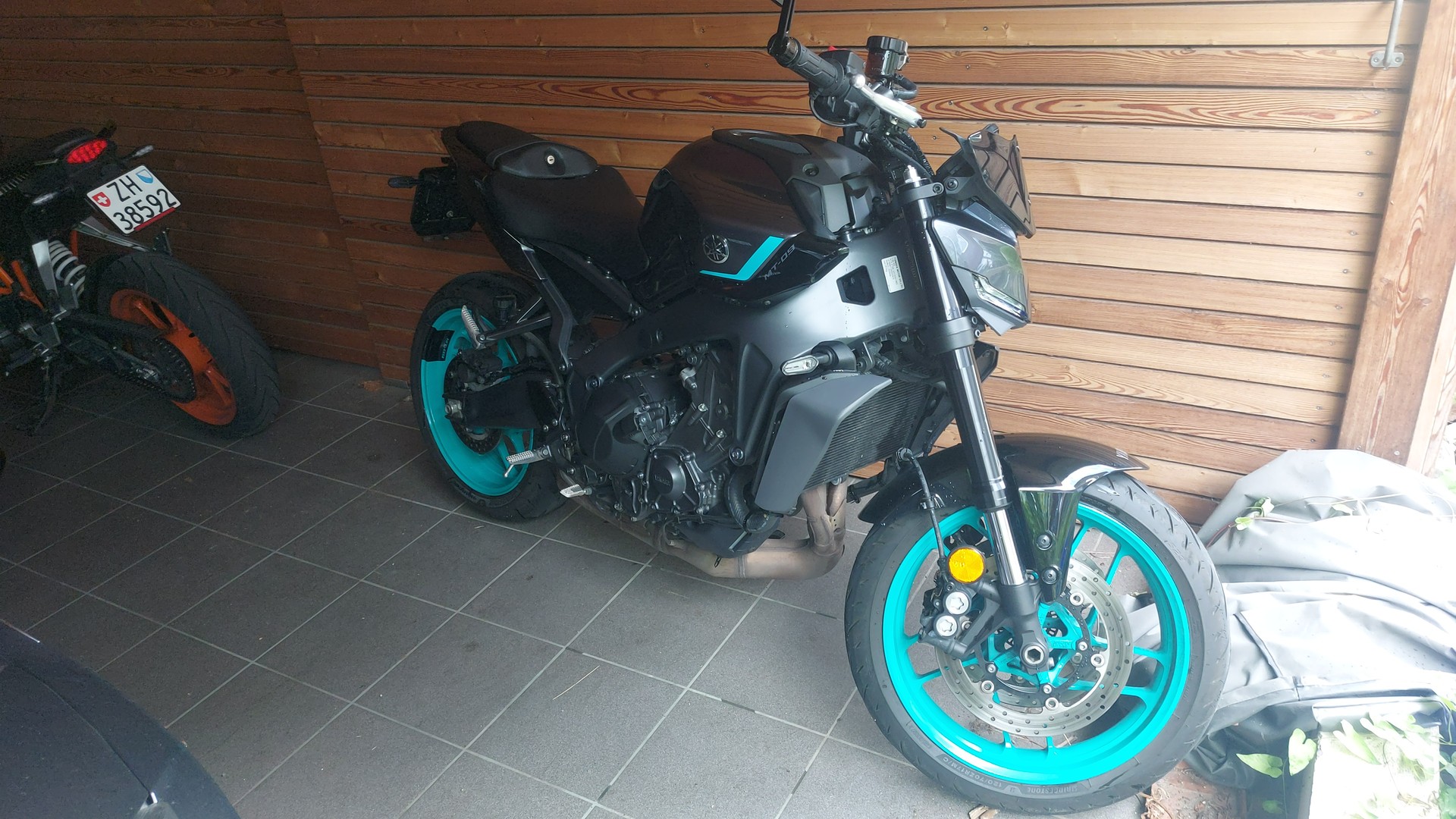 YAMAHA MT-09-image-9