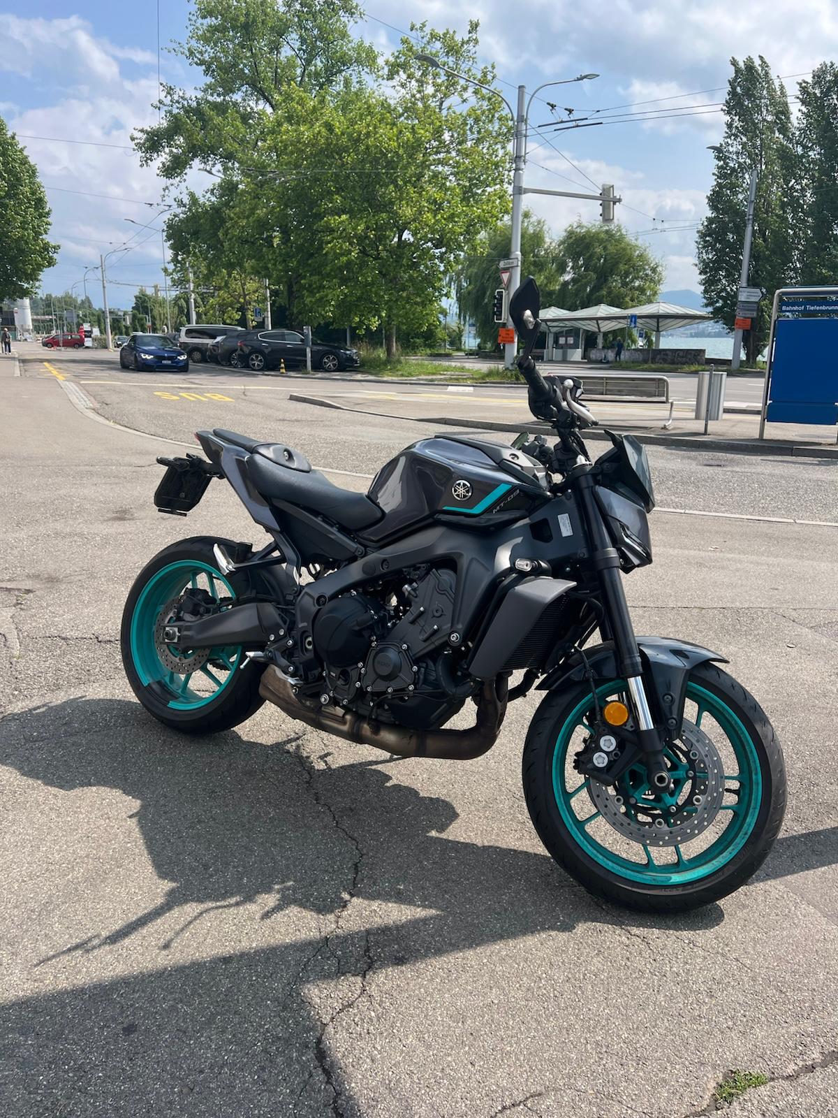 YAMAHA MT-09-image-0
