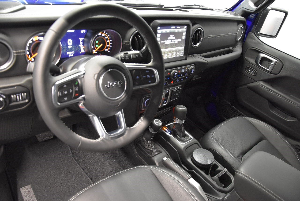 JEEP Wrangler 2.0 Sahara Automatic-image-7