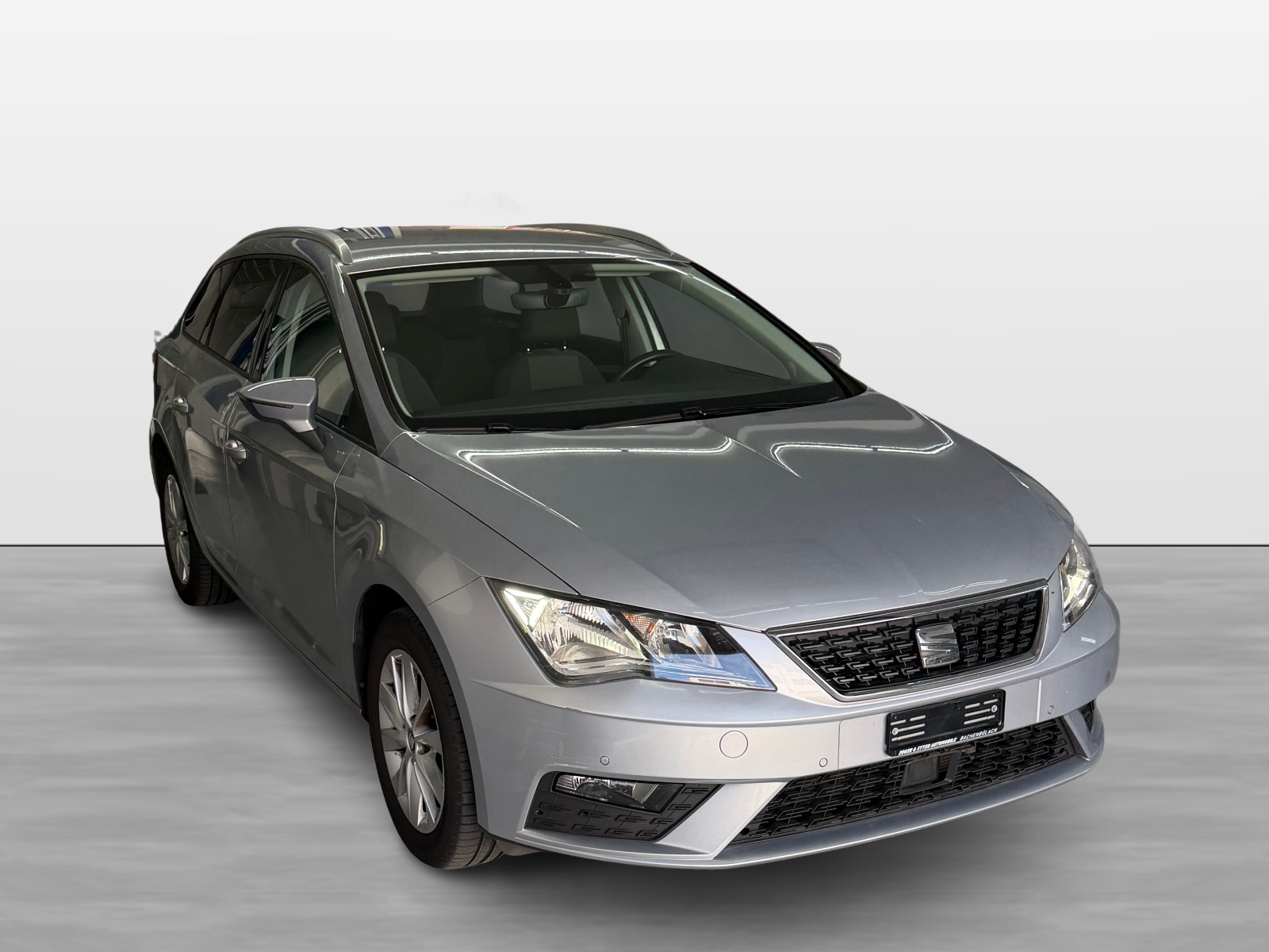 SEAT Leon ST 1.6 TDI CR Style DSG-showroom-element-1