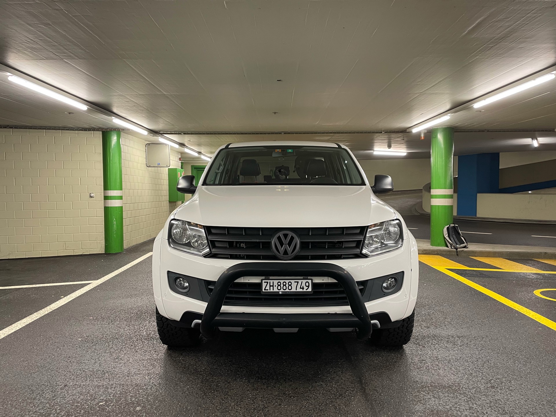 VW Amarok 2.0 BiTDI Highline Dark Label 4Motion permanent-showroom-element-1