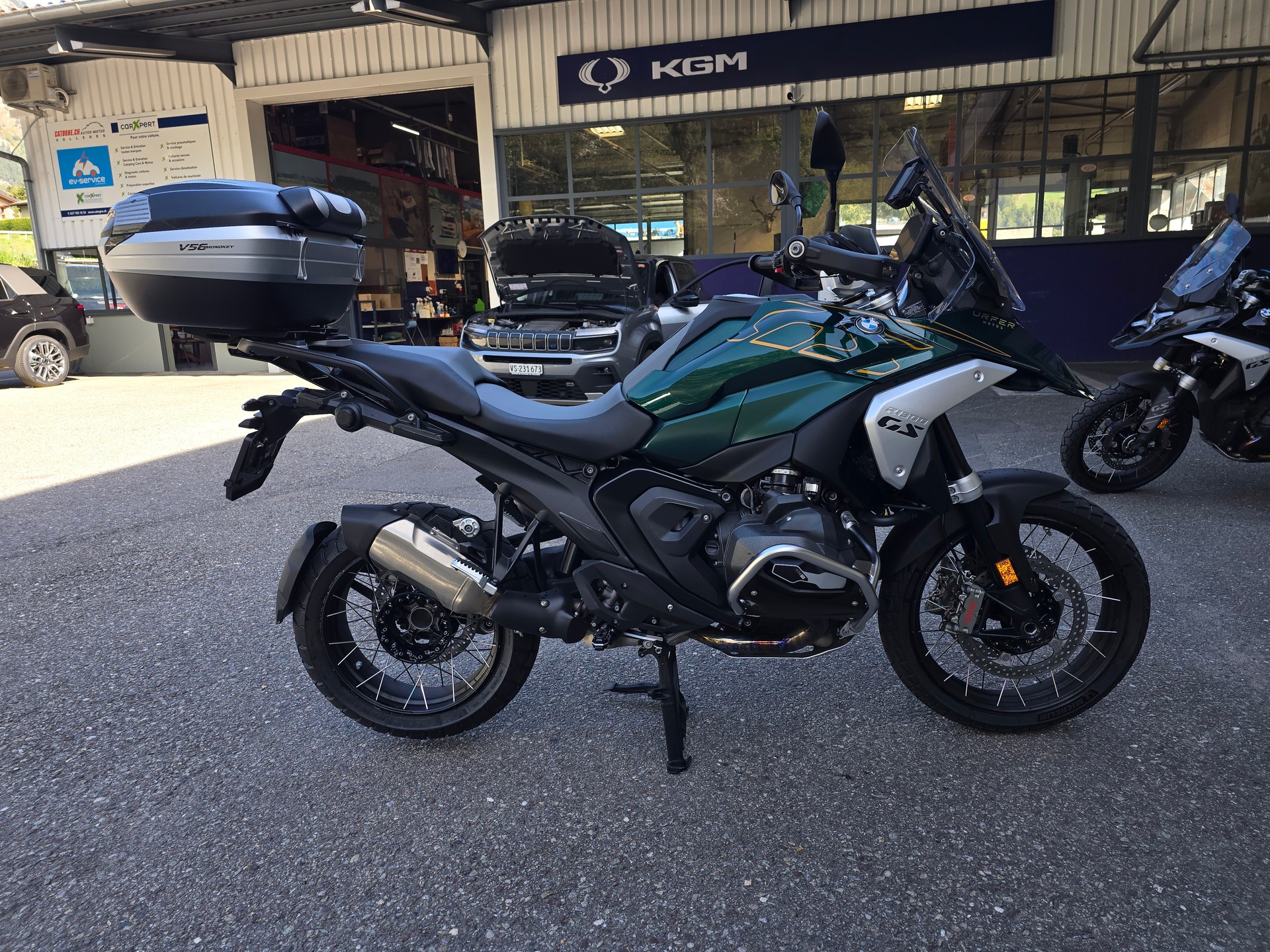 BMW R 1300 GS-image-3