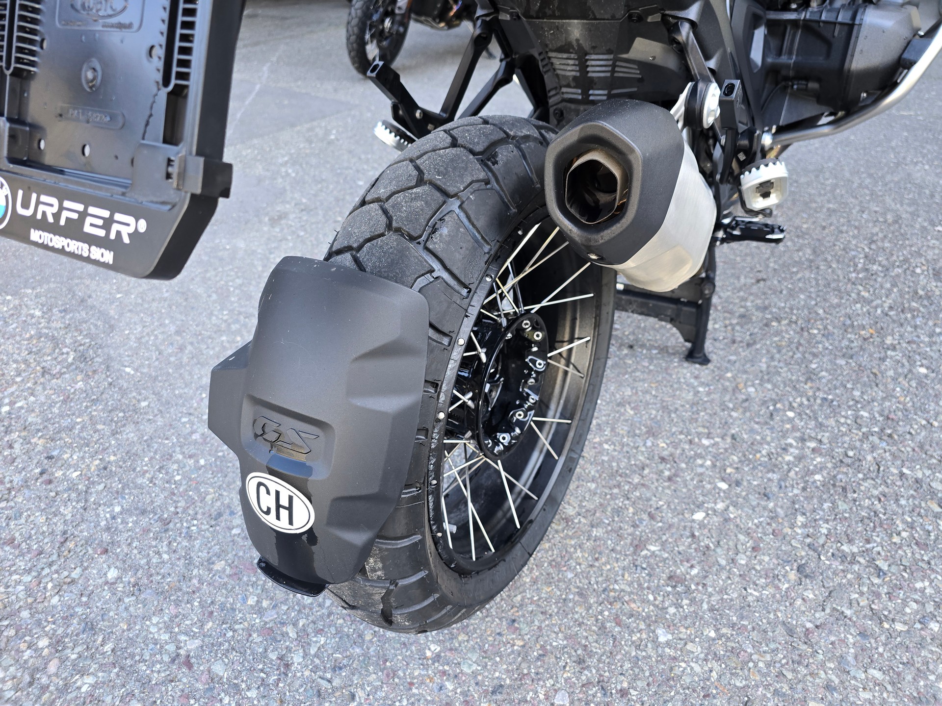 BMW R 1300 GS-image-13