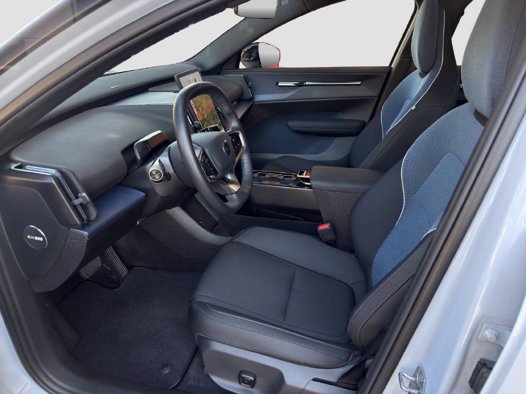 VOLVO EX 30 E60 Ultra-image-6