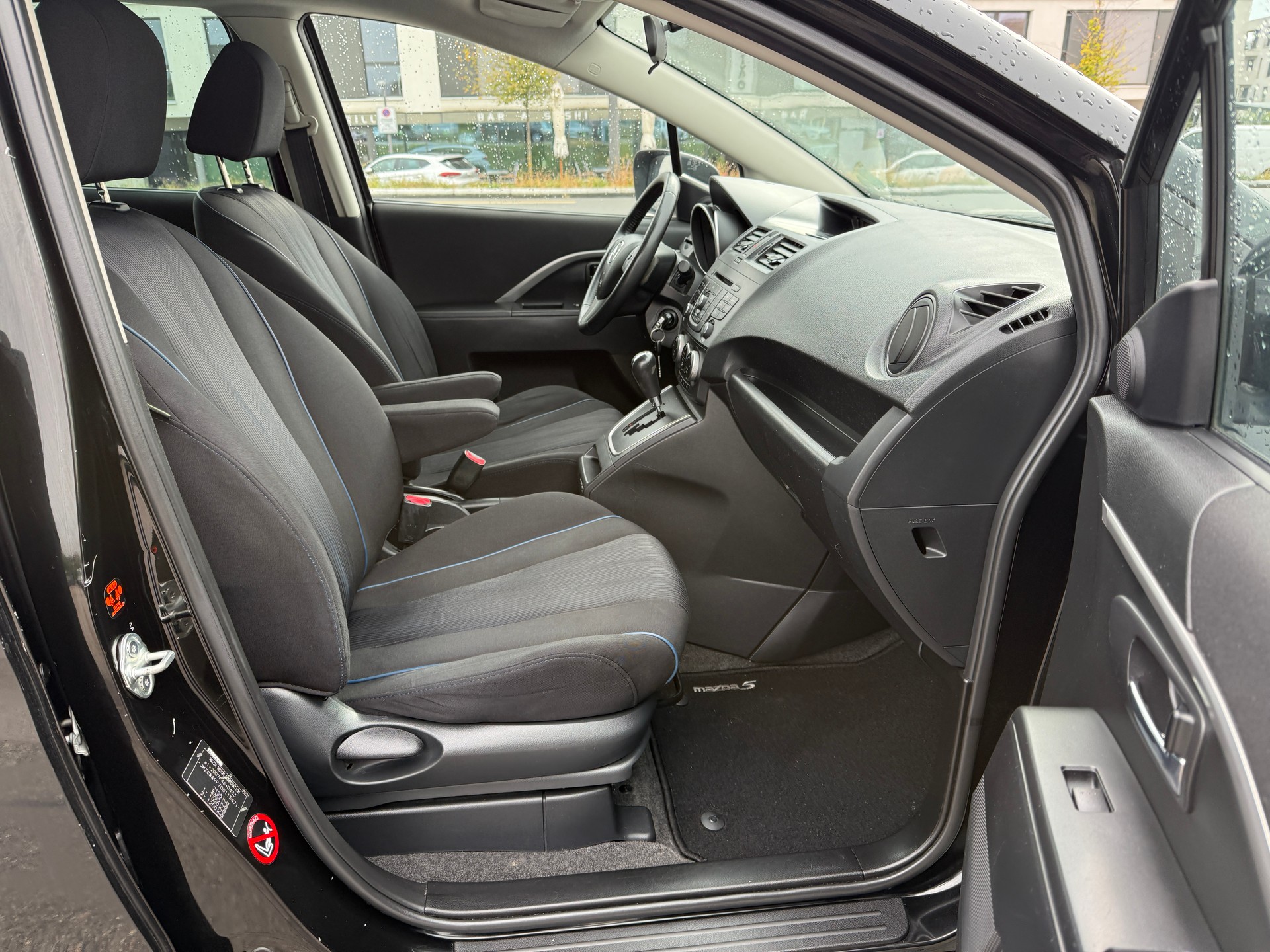 MAZDA 5 2.0 16V Sport Activematic - Nouvelle Expertise du Jour : 19.10.2026 - Service Mazda fait à 243’455 Km le 01.05.2026-image-19