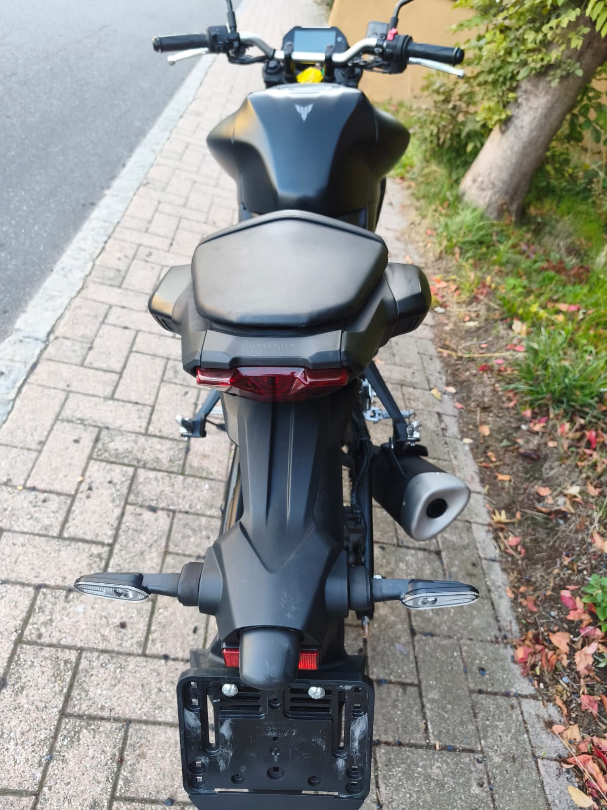 YAMAHA MT-03-image-7
