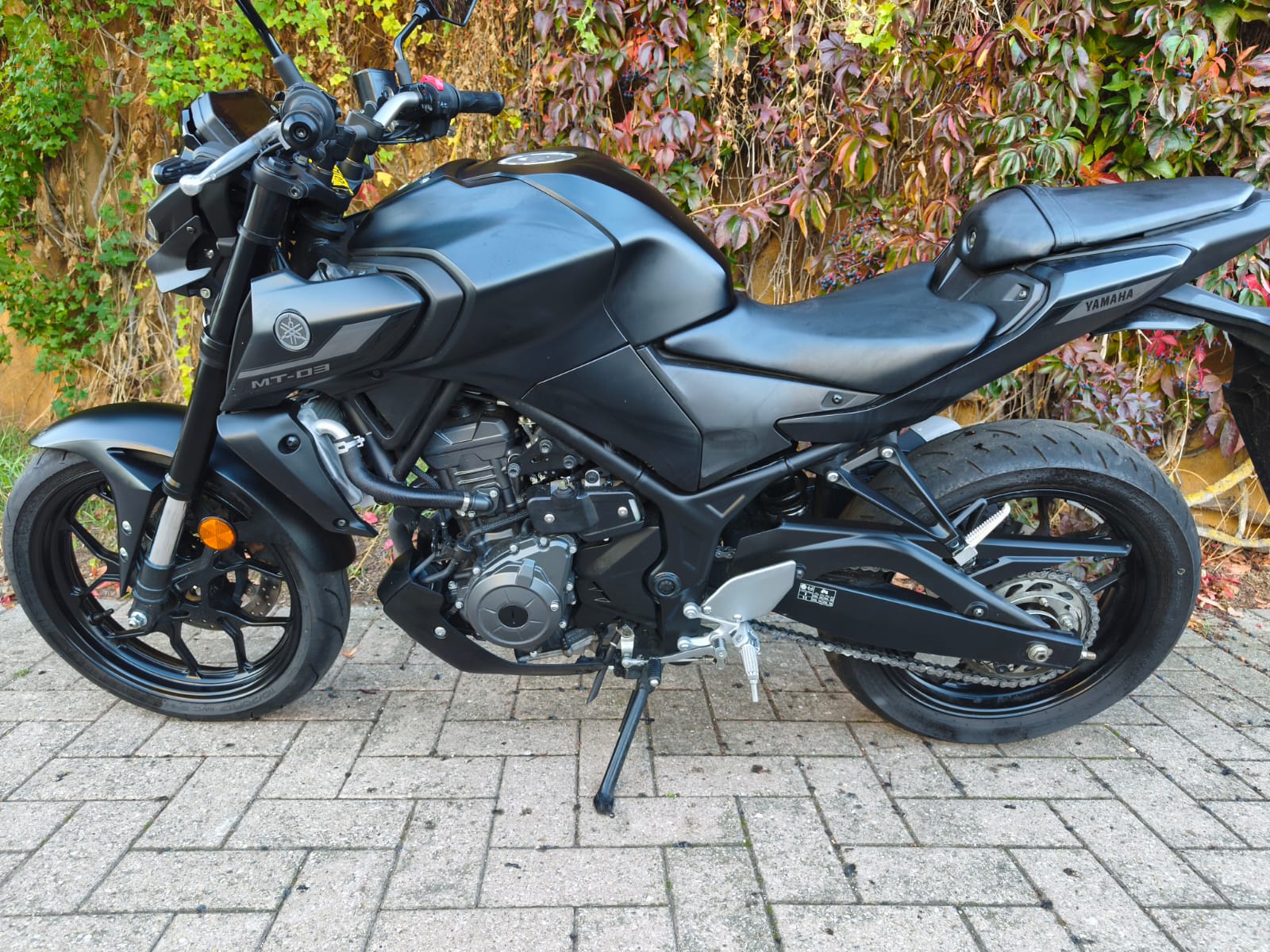 YAMAHA MT-03-image-4