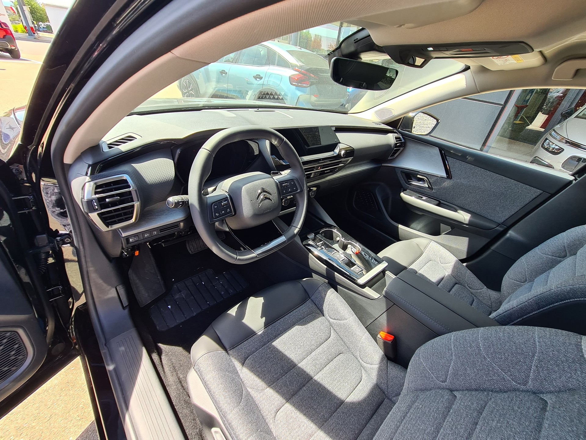 CITROEN C5 X 1.6 PHEV Feel Pack-image-8