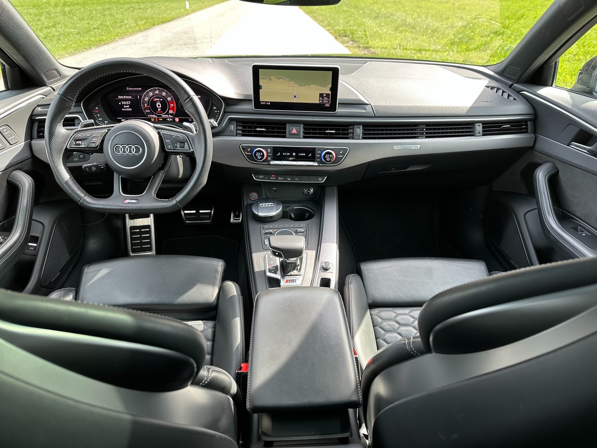 AUDI RS4 Avant 2.9 TFSI quattro tiptronic *Freins neufs*-image-4