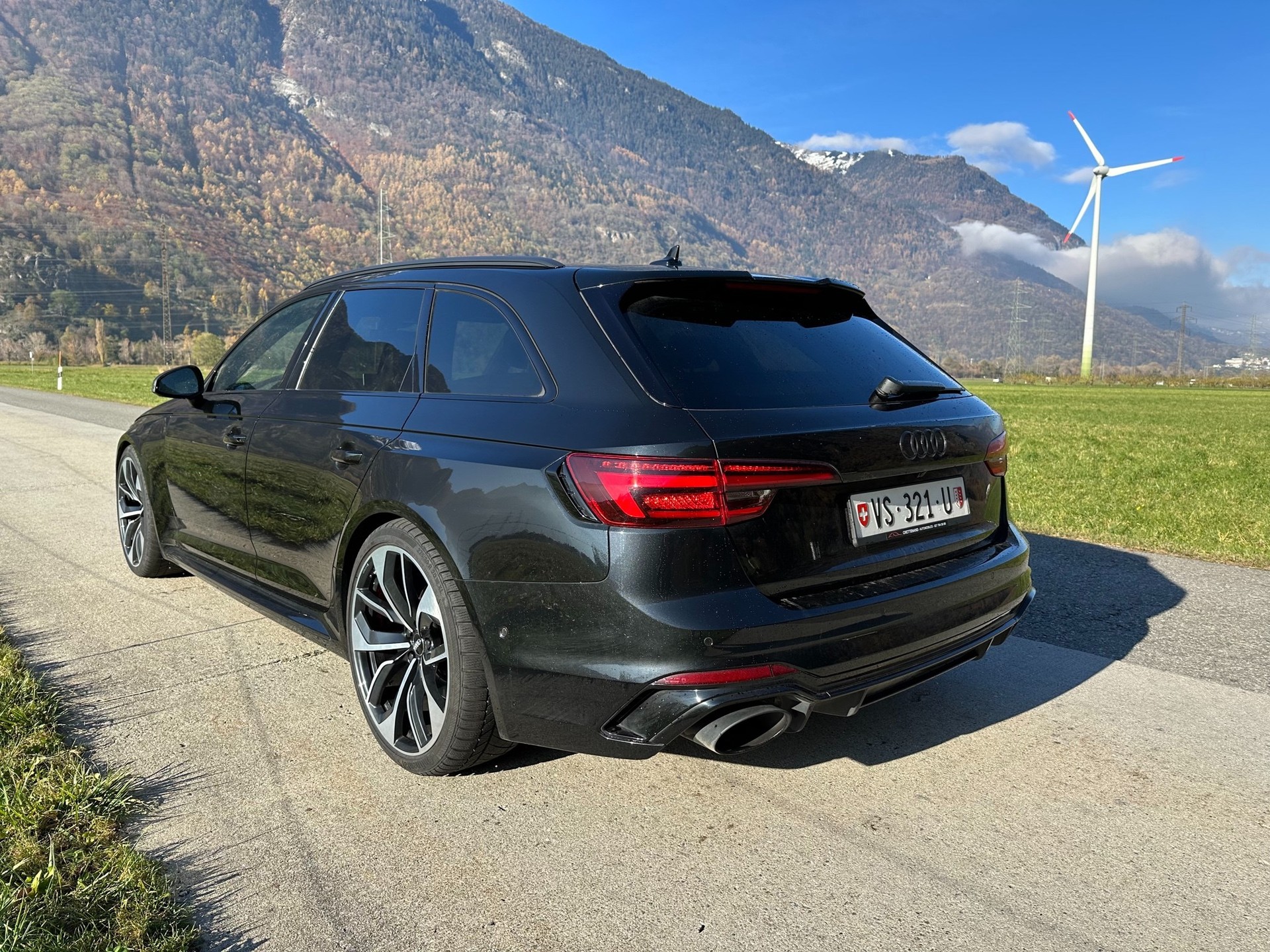 AUDI RS4 Avant 2.9 TFSI quattro tiptronic *Freins neufs*-image-3