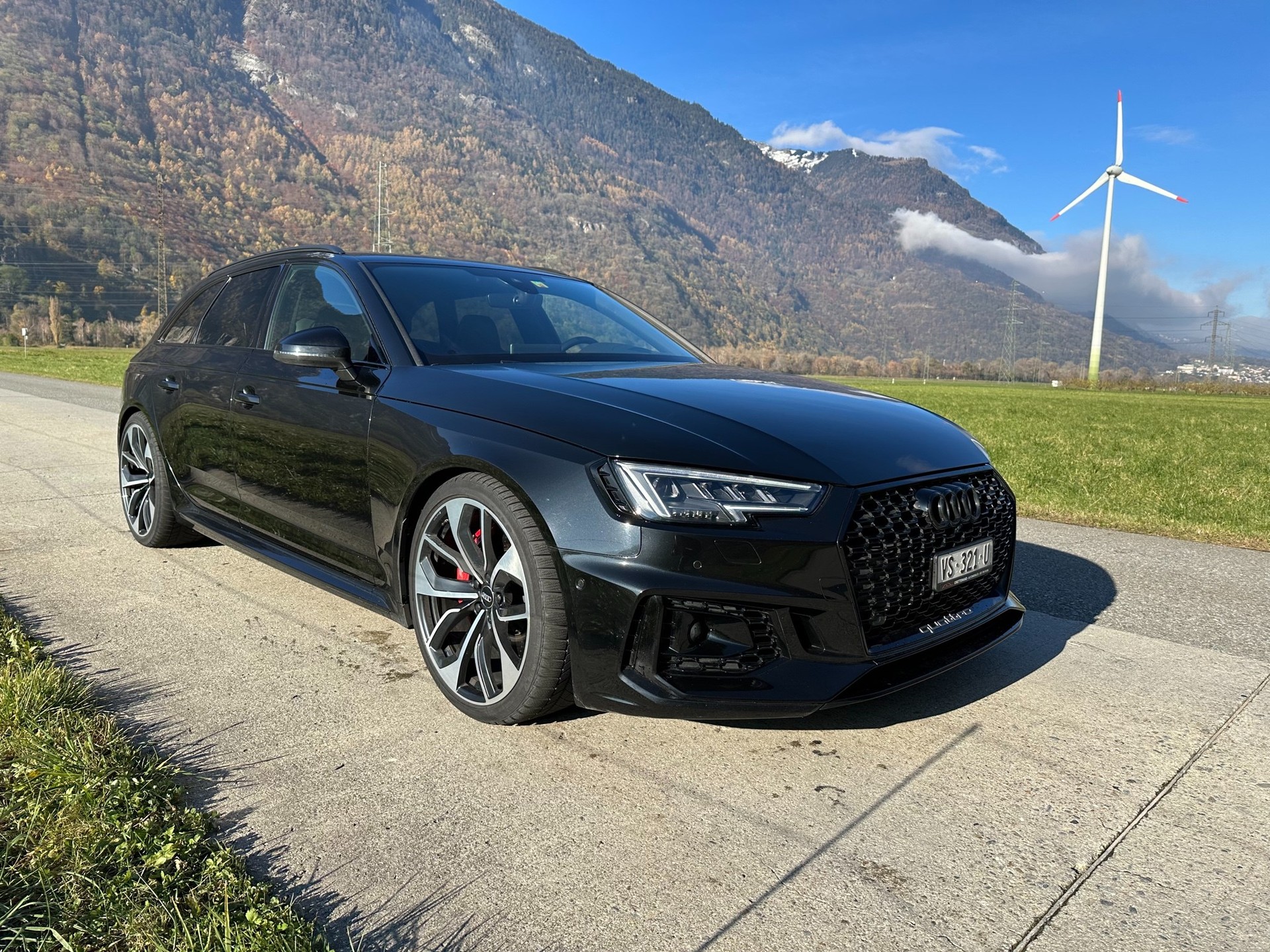 AUDI RS4 Avant 2.9 TFSI quattro tiptronic *Freins neufs*