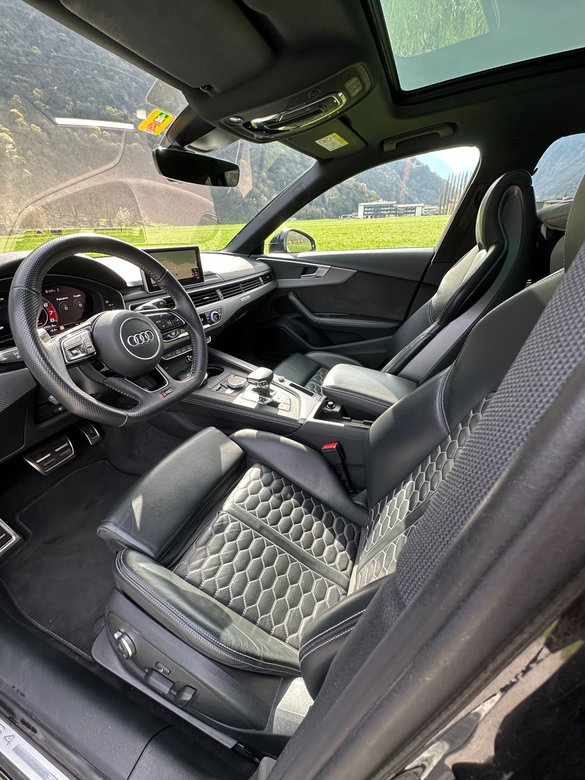 AUDI RS4 Avant 2.9 TFSI quattro tiptronic *Freins neufs*-image-6