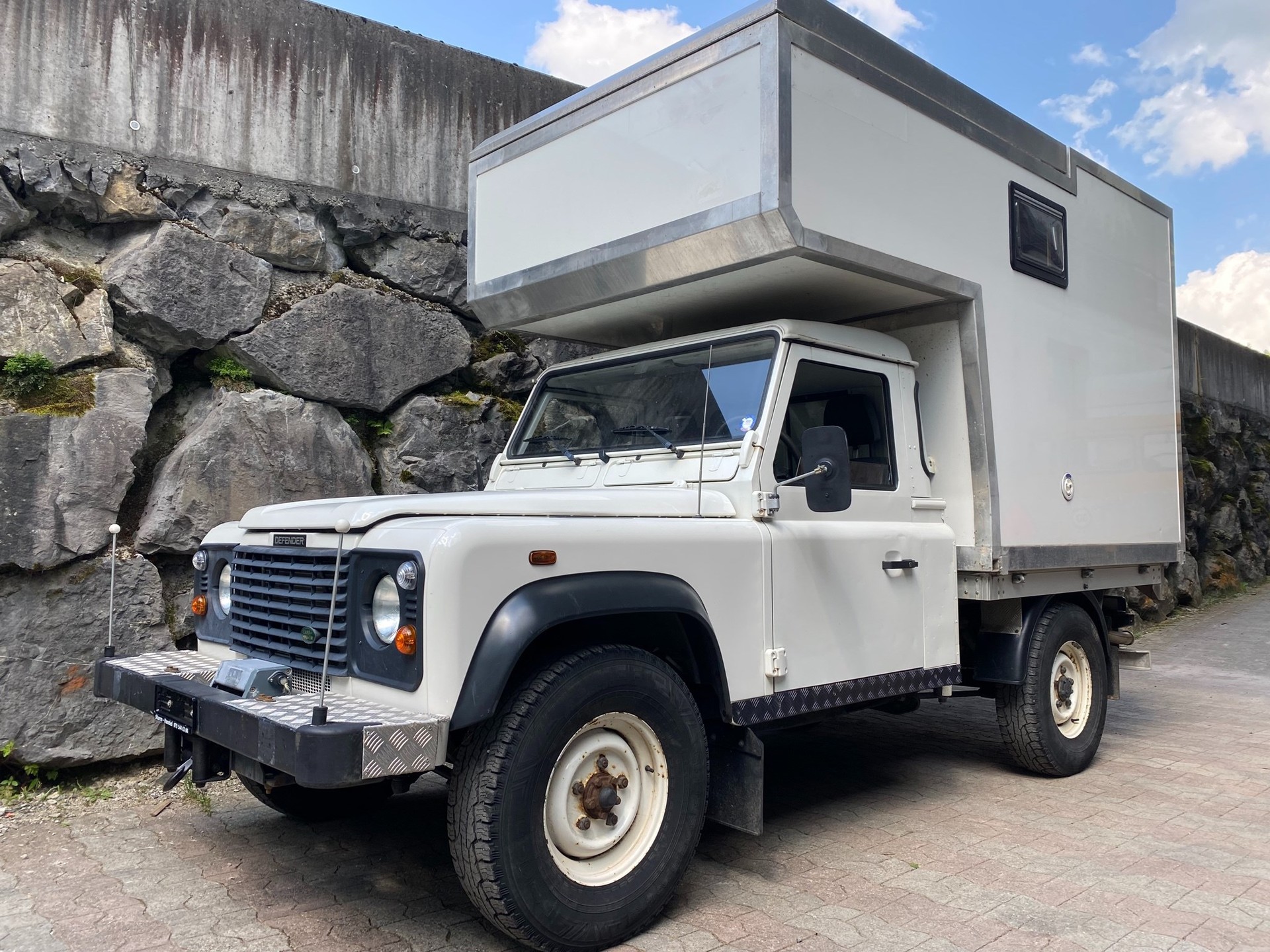 LAND ROVER DEFENDER 110 TD5 Wohnkabine-image-1