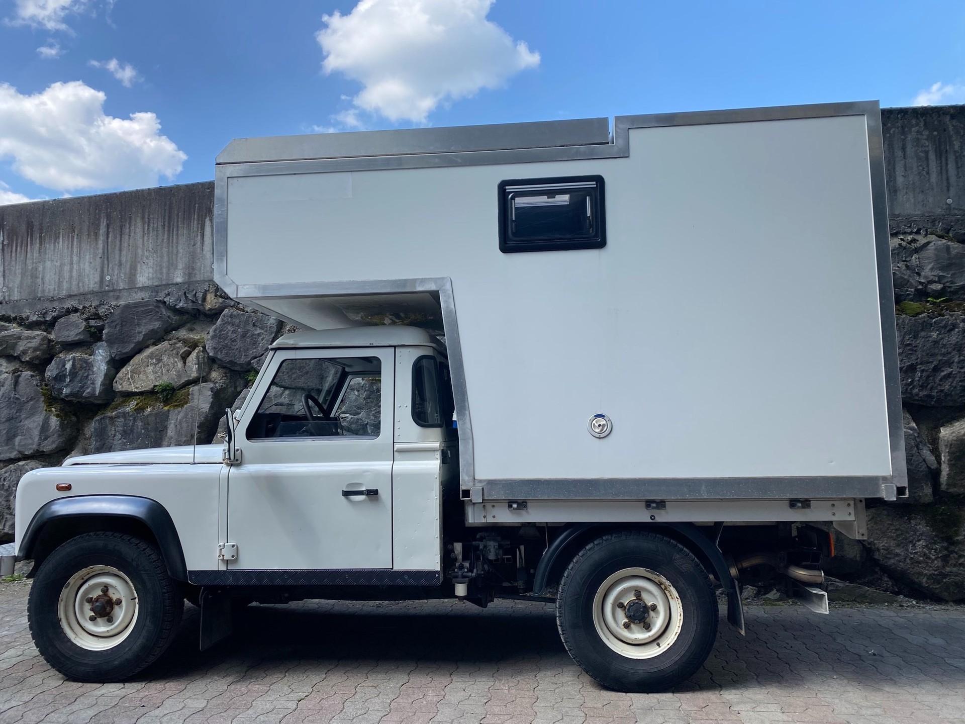 LAND ROVER DEFENDER 110 TD5 Wohnkabine-image-5