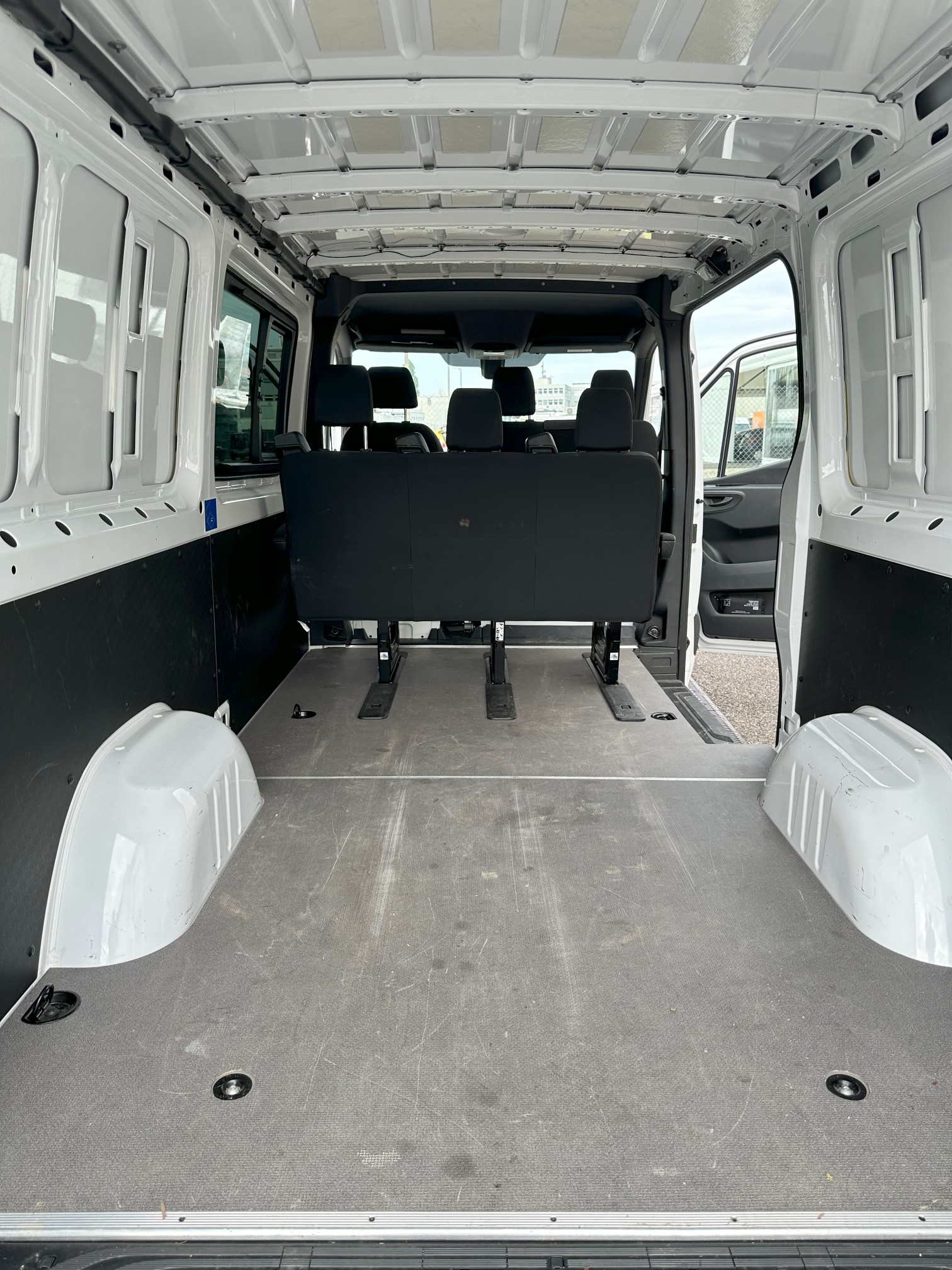 MERCEDES-BENZ Sprinter 311 CDI-image-14