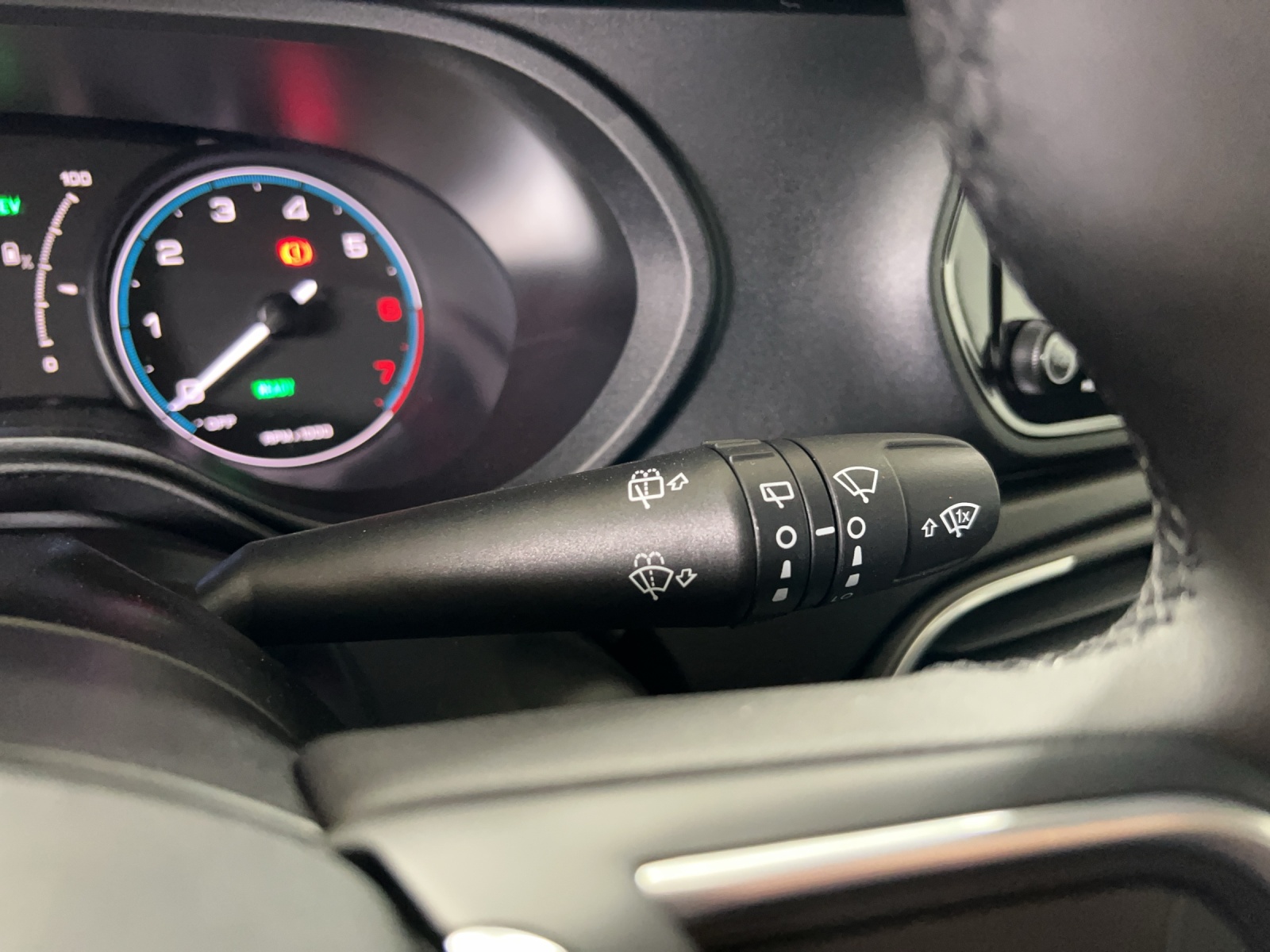 FIAT Tipo SW 1.5 Hybrid Cult-image-16