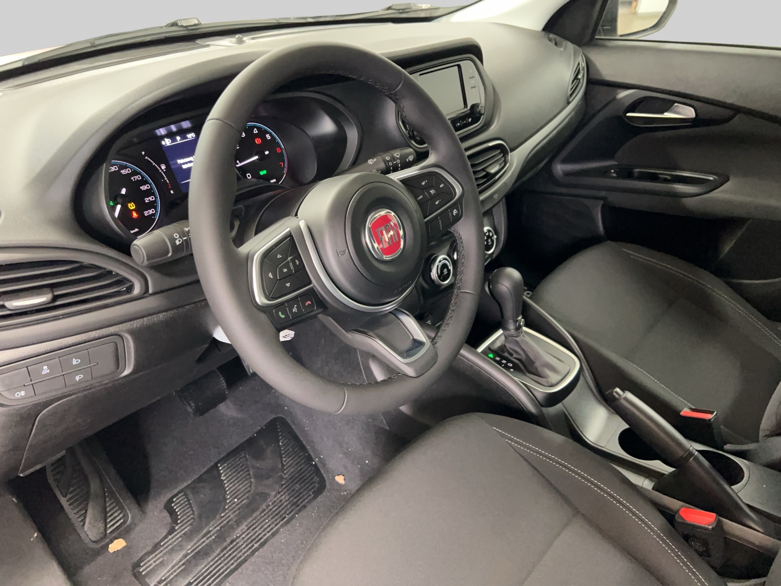 FIAT Tipo SW 1.5 Hybrid Cult-image-5