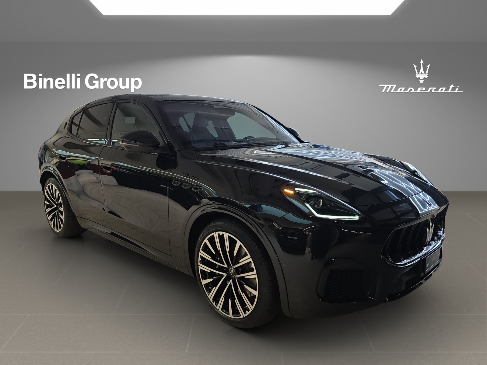 MASERATI Grecale 2.0 MHEV Modena Hybrid Automatica-showroom-element-1