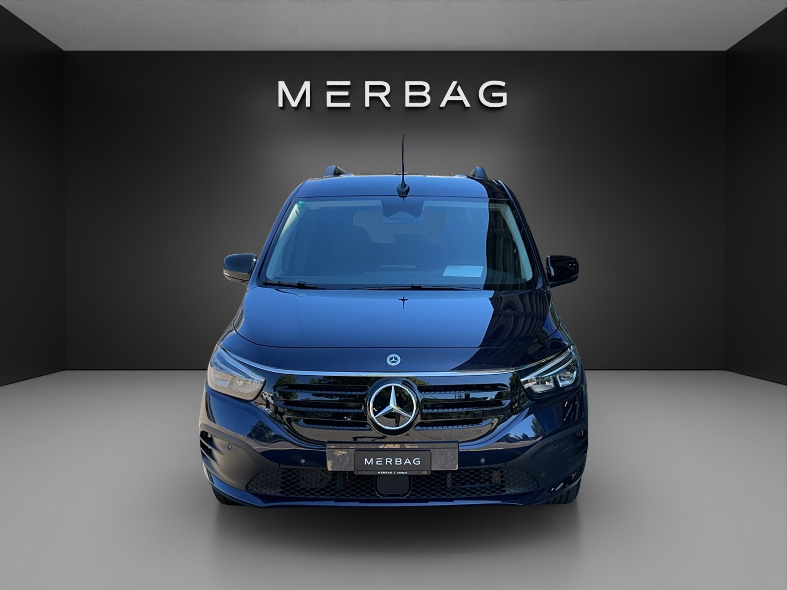 MERCEDES-BENZ EQT 45kWh Premium Plus-image-1