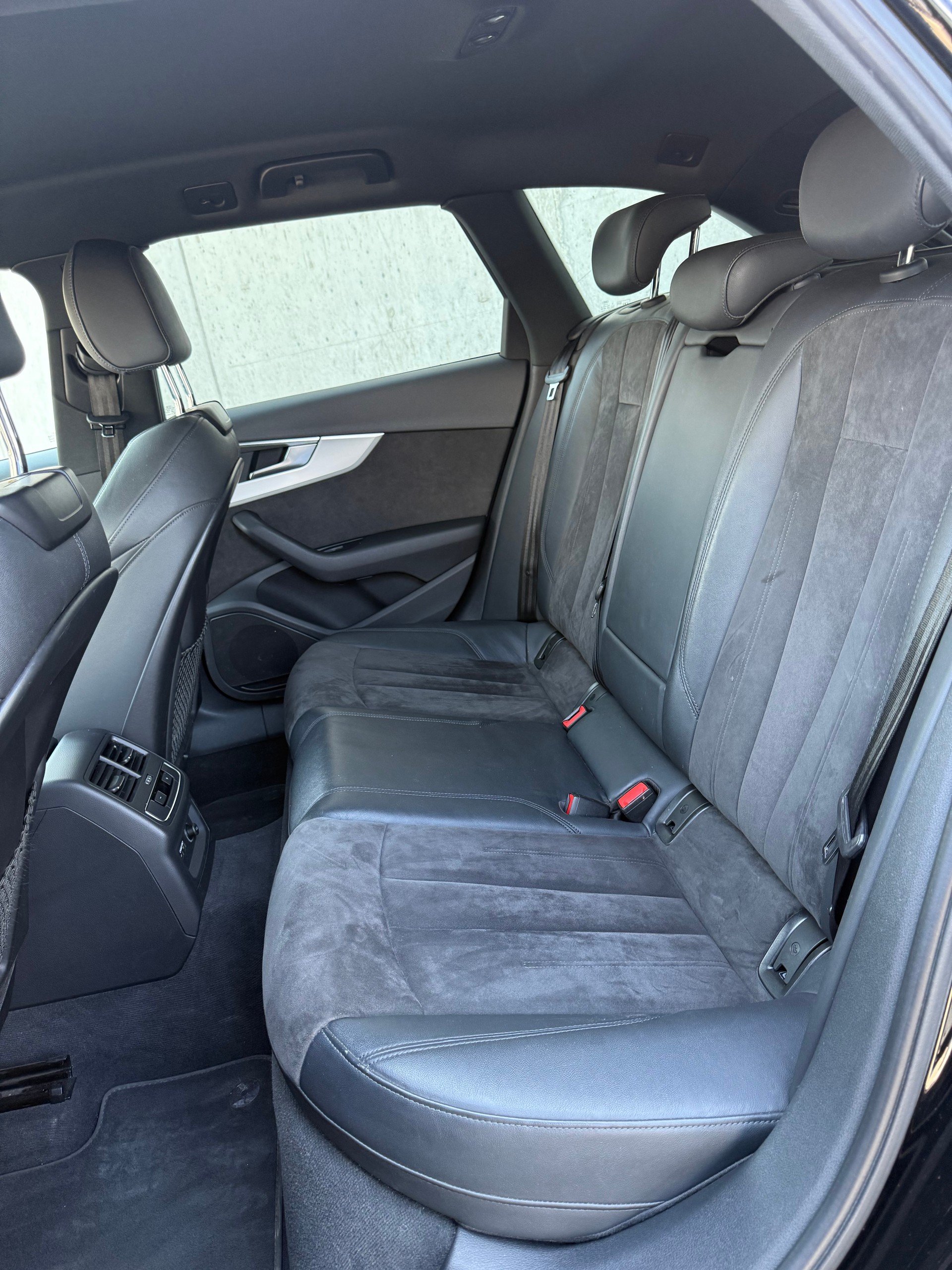 AUDI A4 Avant 2.0 TDI S-tronic-image-5