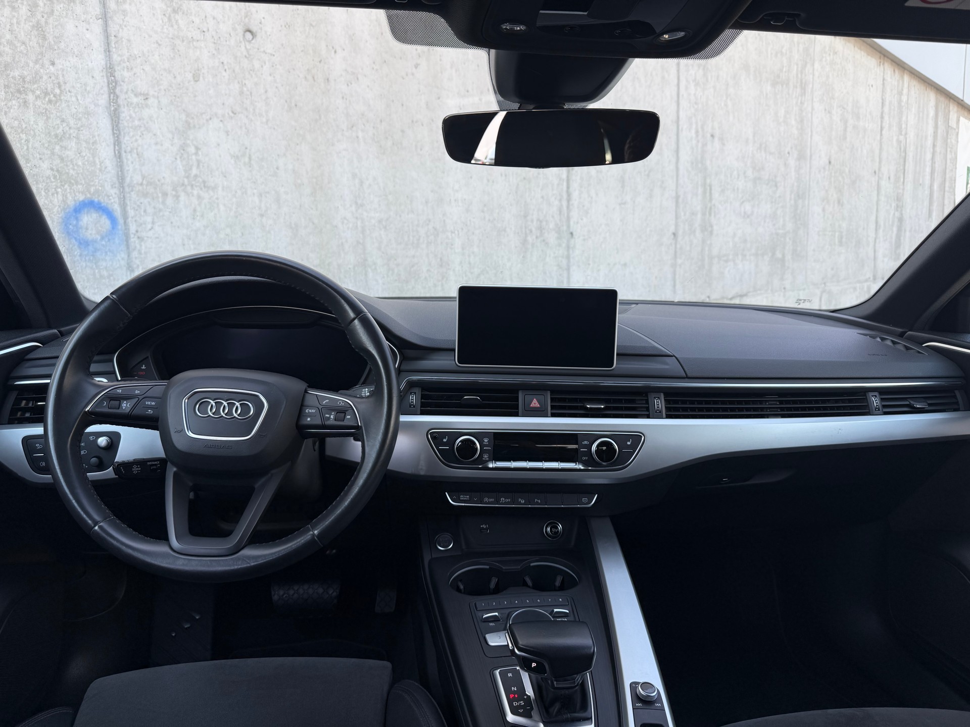 AUDI A4 Avant 2.0 TDI S-tronic-image-8