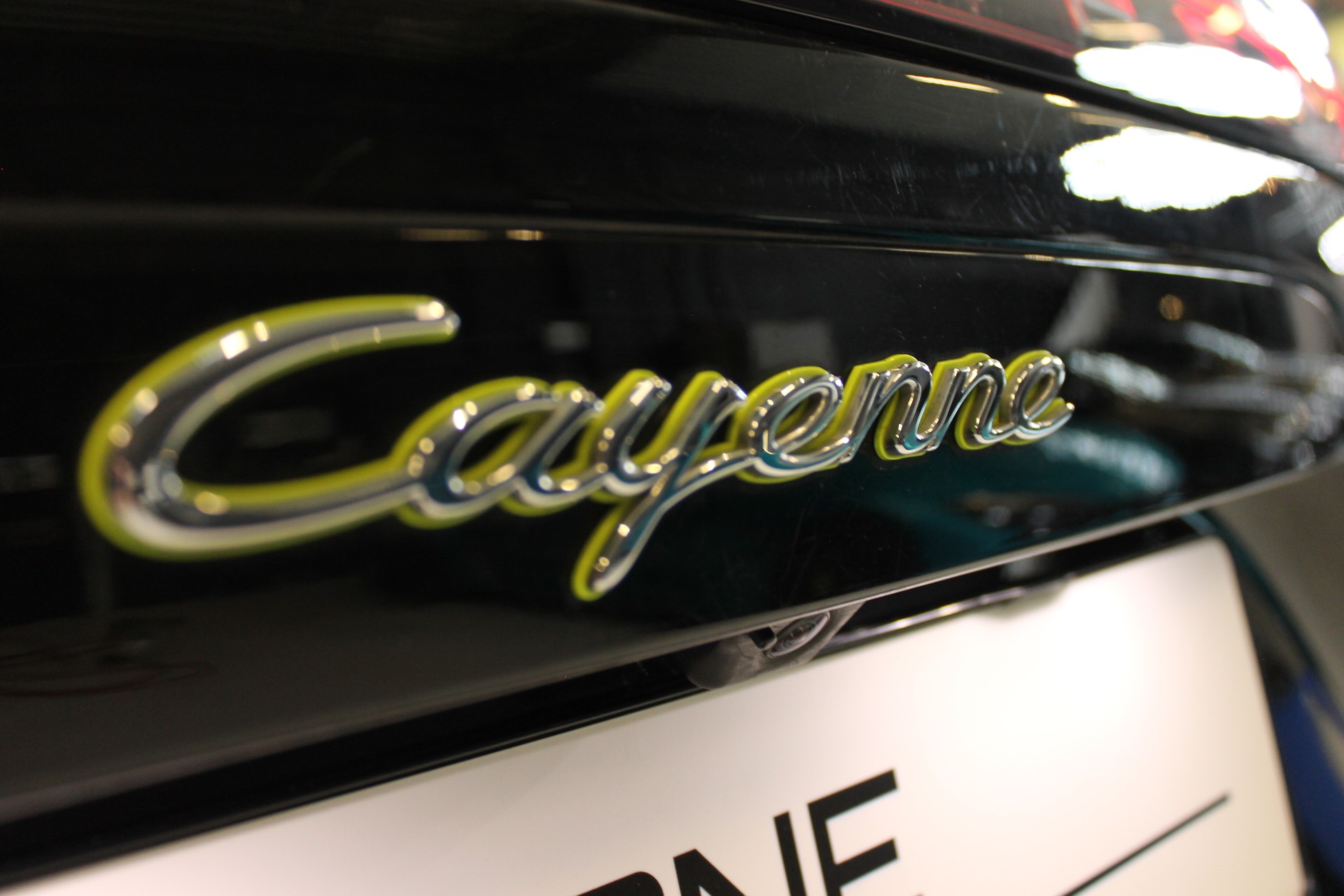 PORSCHE Cayenne E-Hybrid-image-18