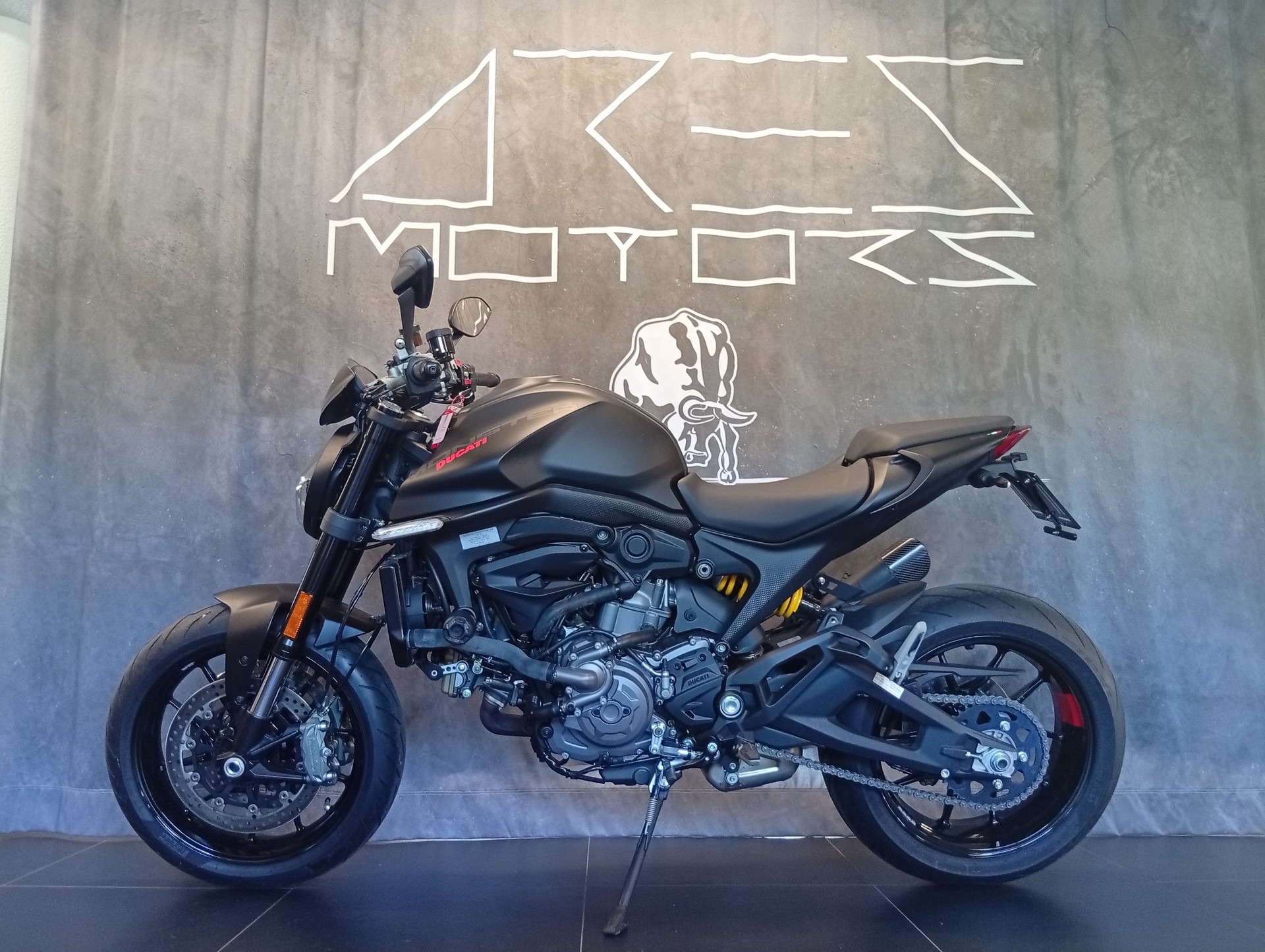 DUCATI Monster + 937 Dark Staealth-image-1