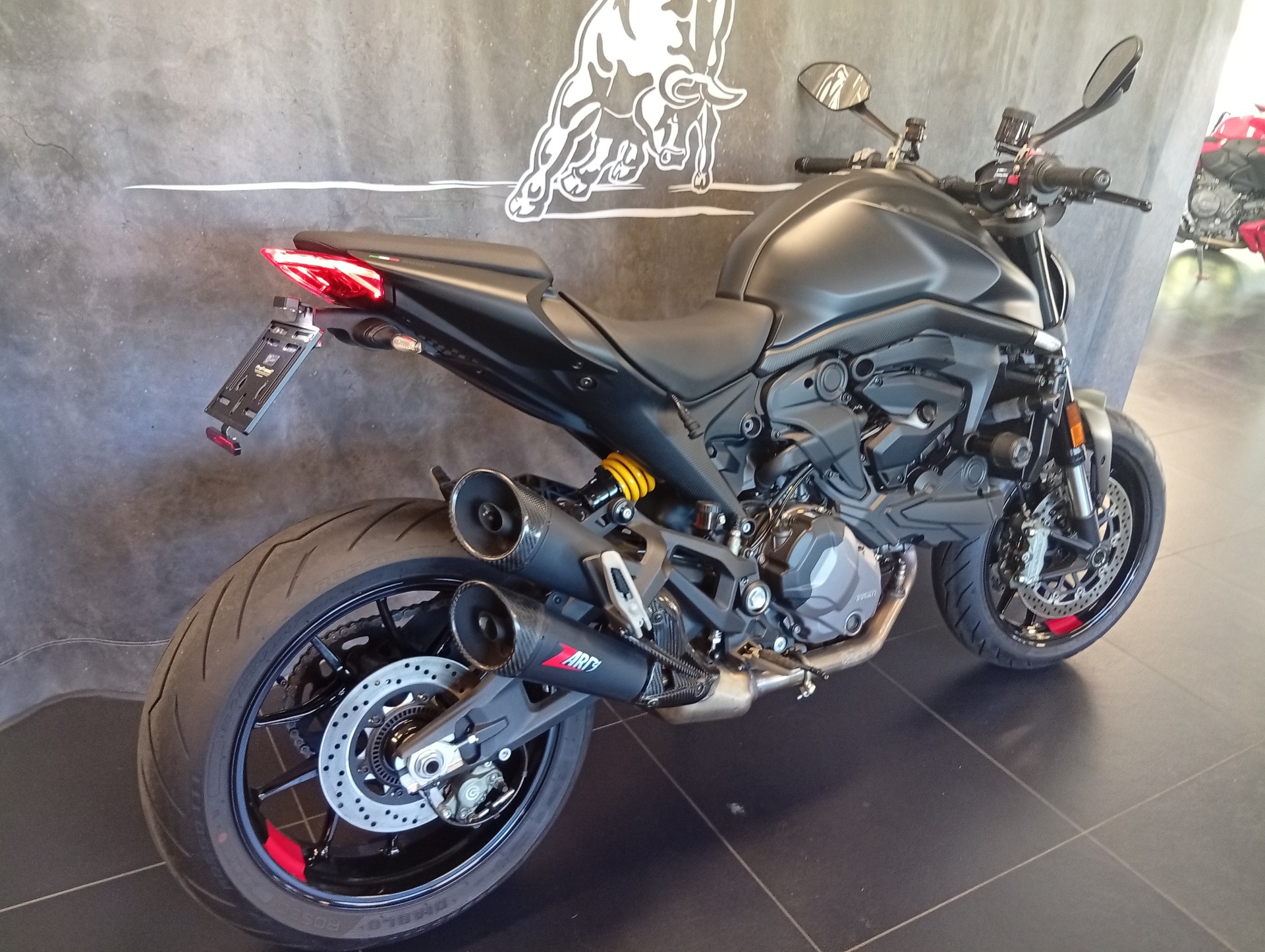 DUCATI Monster + 937 Dark Staealth-image-9