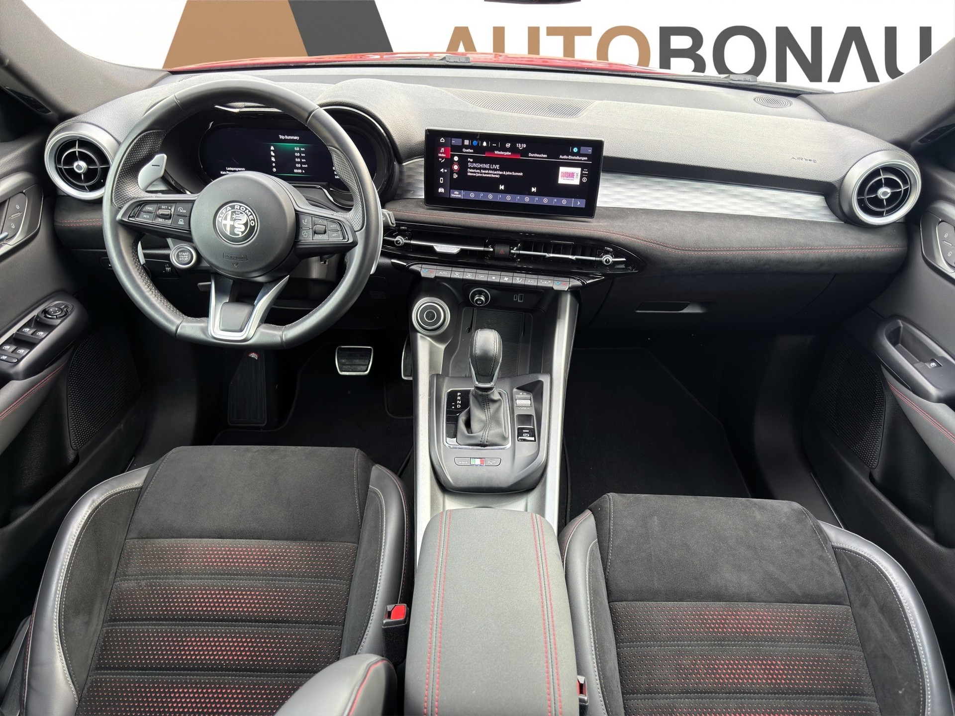 ALFA ROMEO Tonale 1.3 Plug-in Hybrid Veloce Q4-image-9