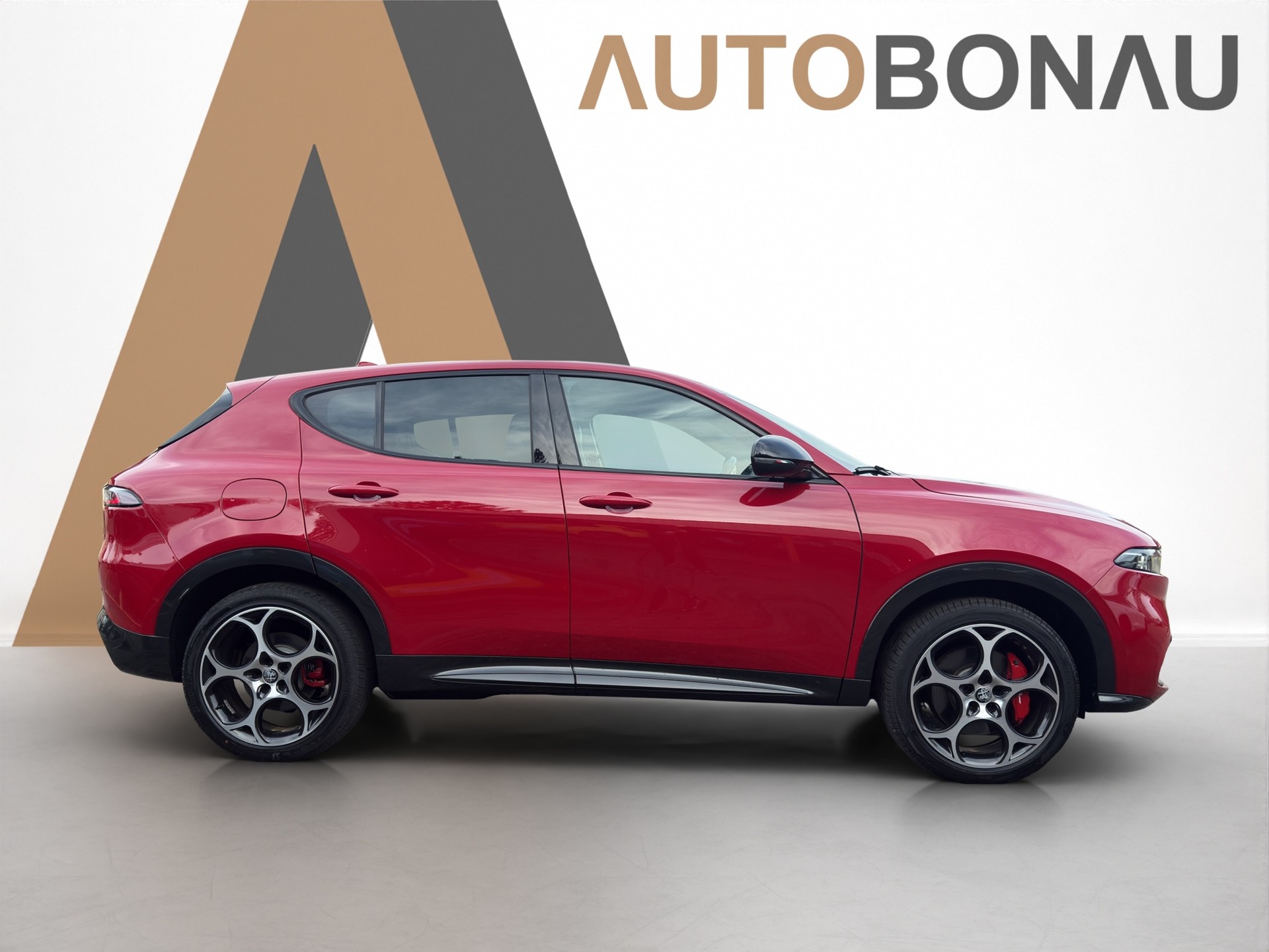 ALFA ROMEO Tonale 1.3 Plug-in Hybrid Veloce Q4-image-5