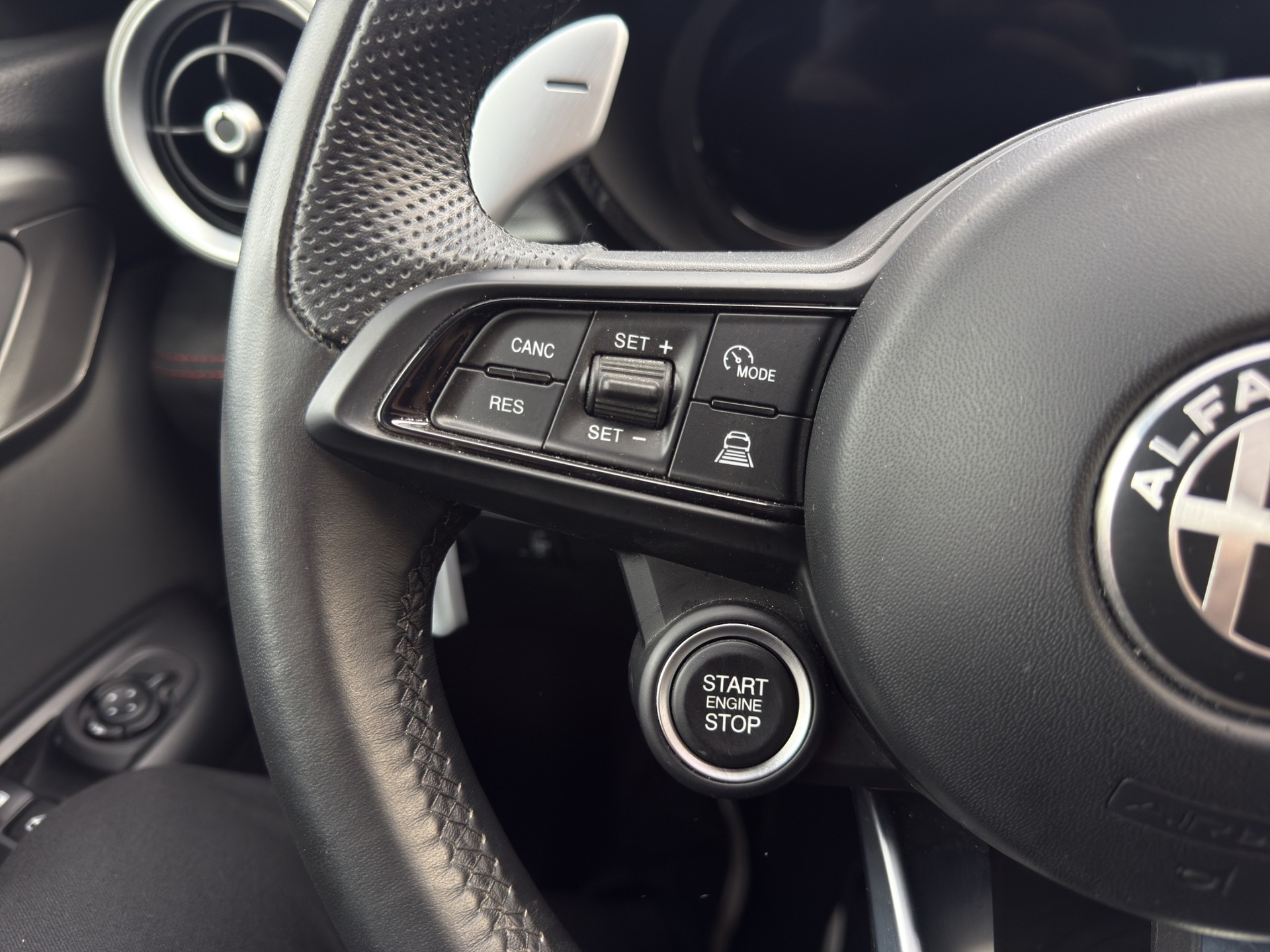 ALFA ROMEO Tonale 1.3 Plug-in Hybrid Veloce Q4-image-22