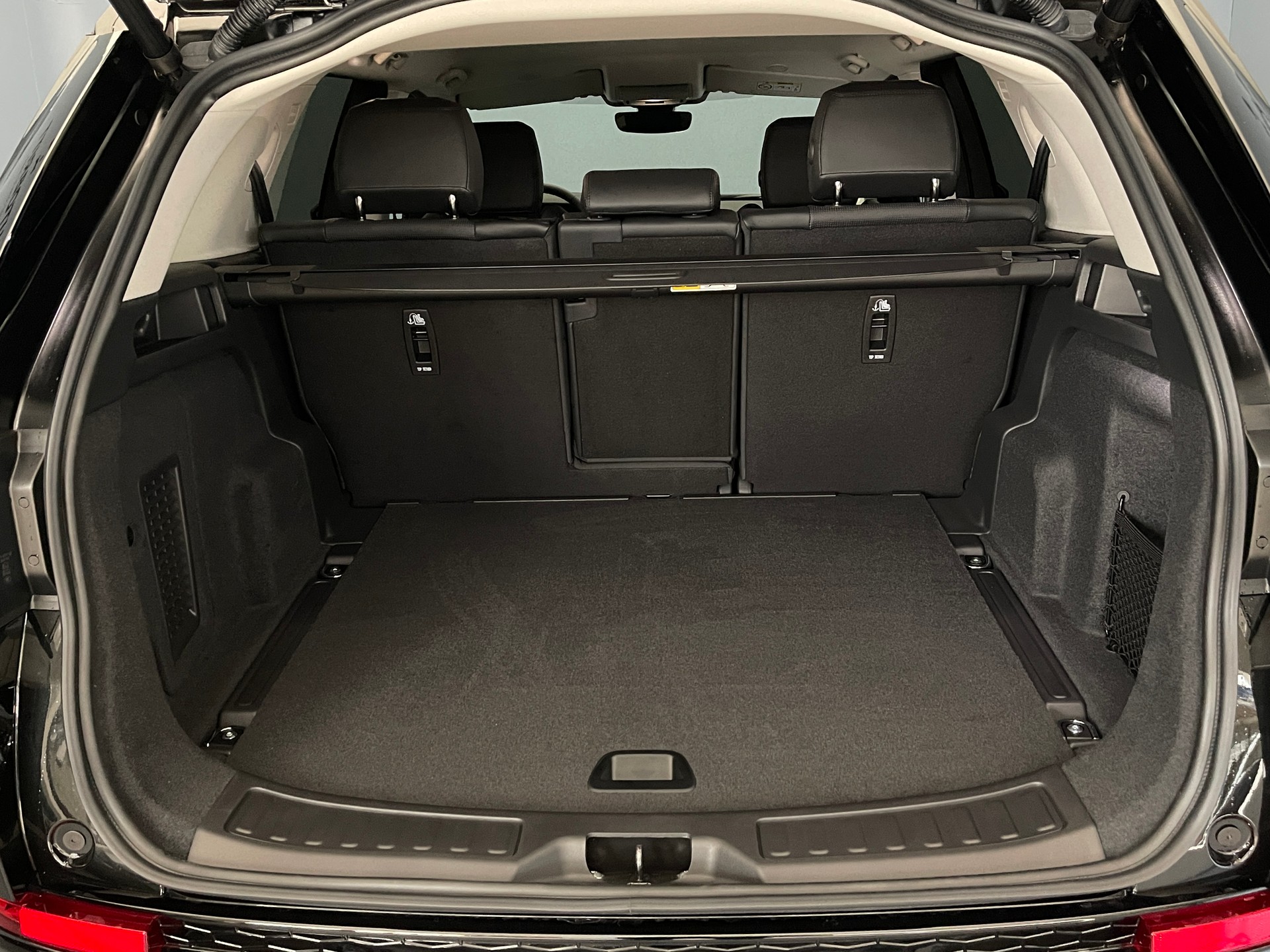 LAND ROVER Discovery Sport 1.5 T 270e S-image-10