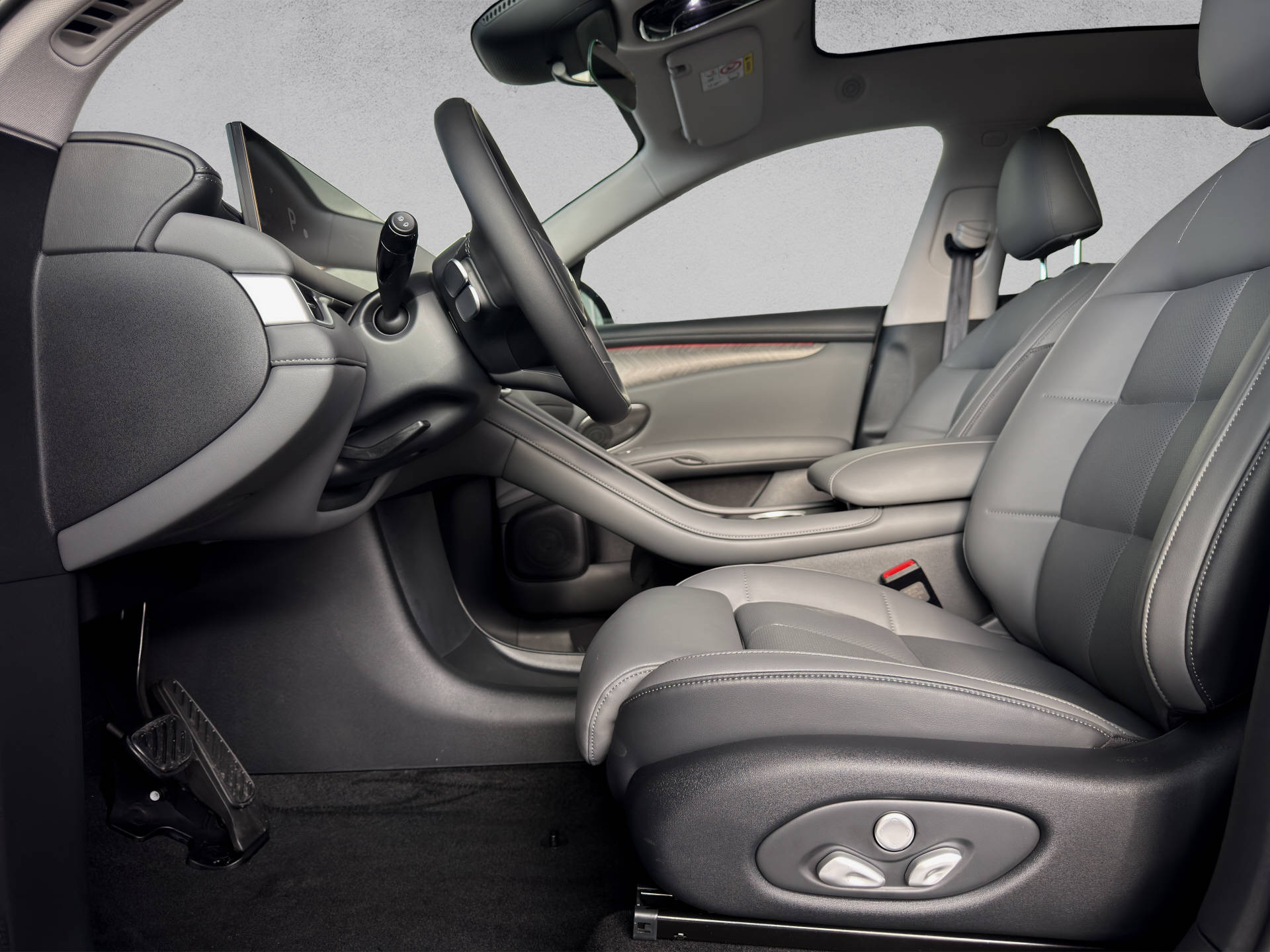 MG IM6 100 kWh Performance 21 4WD-image-7