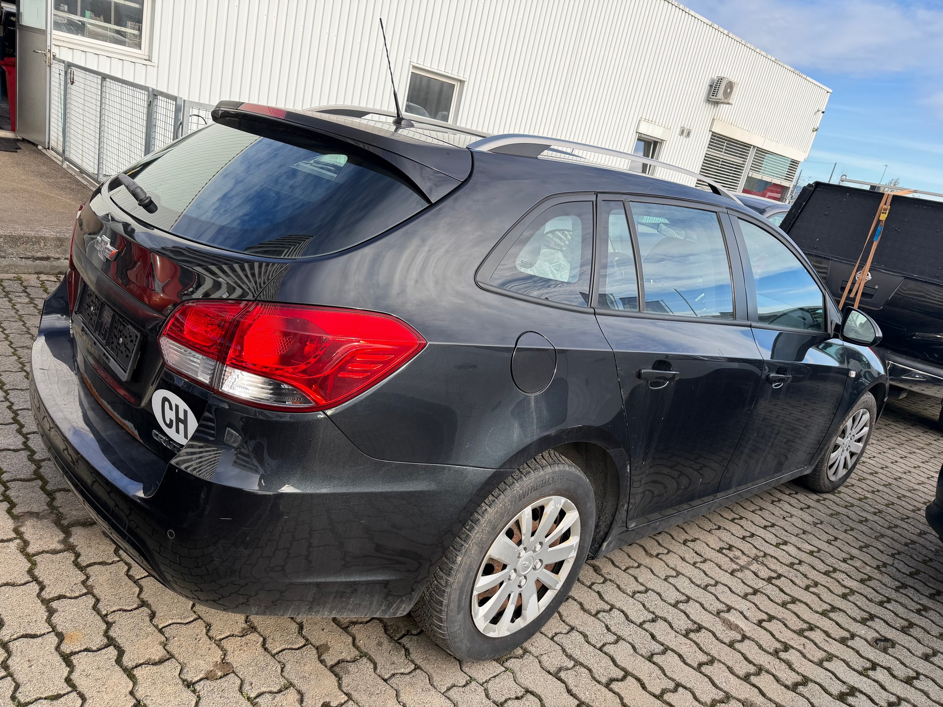 CHEVROLET Cruze Station Wagon 1.7 VCDi LT-showroom-element-3