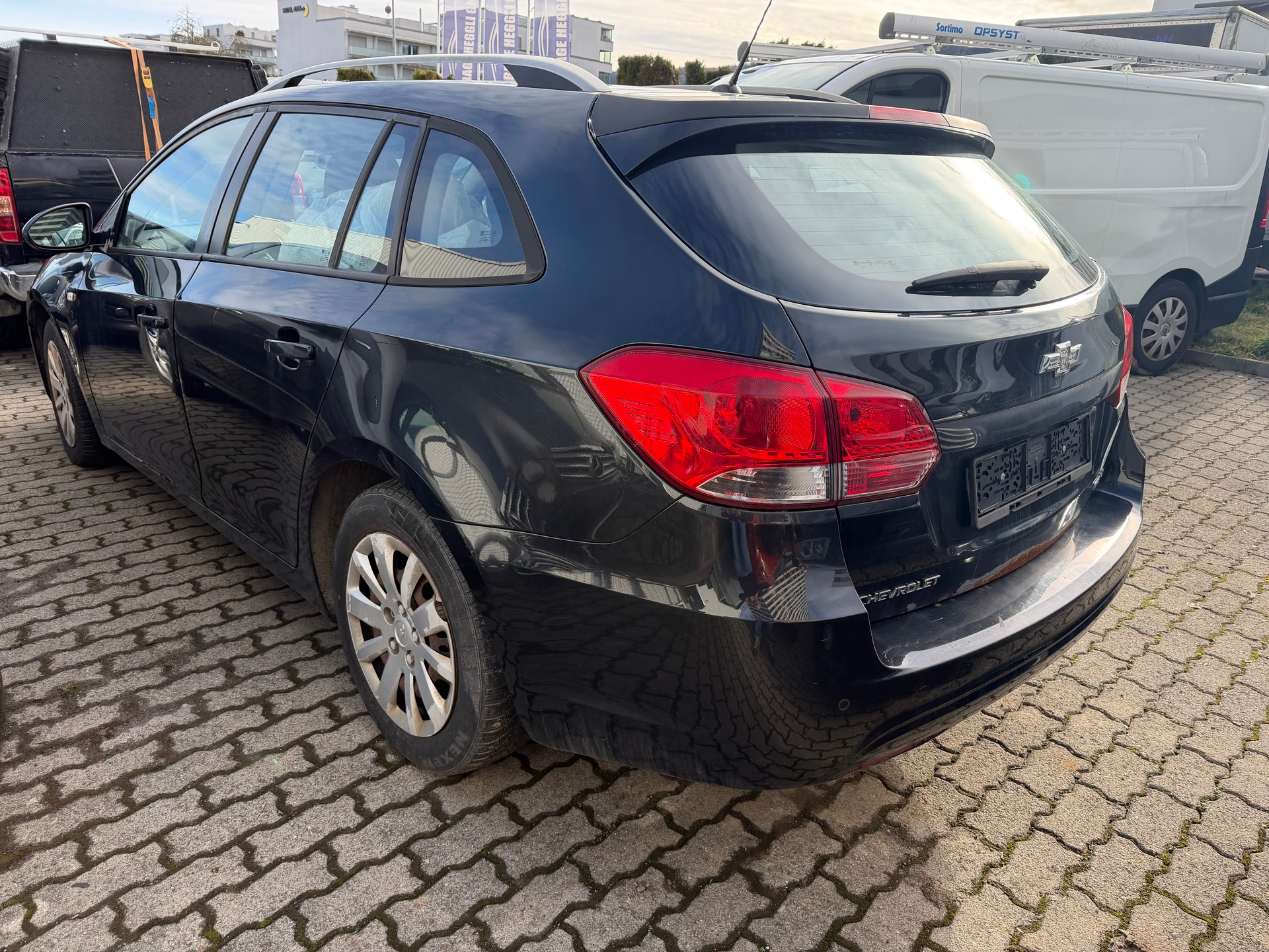 CHEVROLET Cruze Station Wagon 1.7 VCDi LT-showroom-element-2