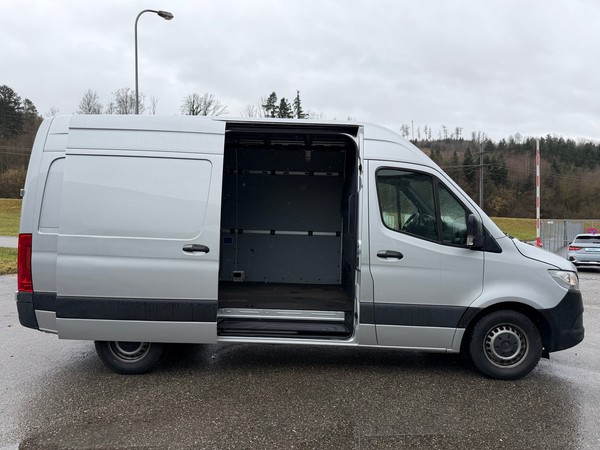 MERCEDES-BENZ SPRINTER 315 CDI 9G-TRONIC L2 UND H2. MIT KLIMA + AUTOMAT + 3 PLÄTZER + RÜCKFAHRKAMERA AB MFK. KM 39`000.-image-6