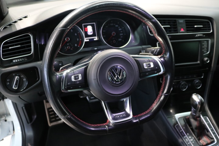 VW Golf 2.0 TSI GTI DSG-image-28
