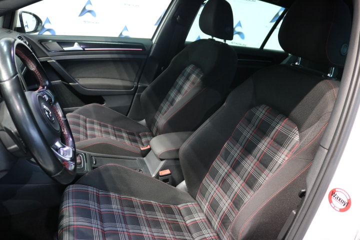 VW Golf 2.0 TSI GTI DSG-showroom-element-3