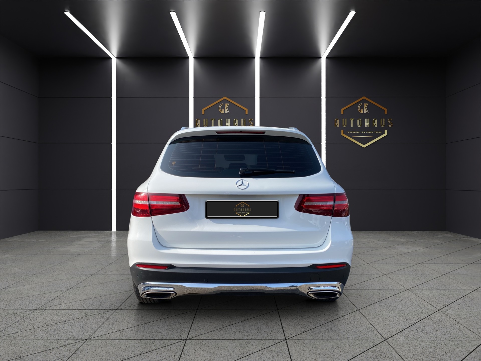 MERCEDES-BENZ GLC 250 Exclusive 4Matic 9G-Tronic-image-3